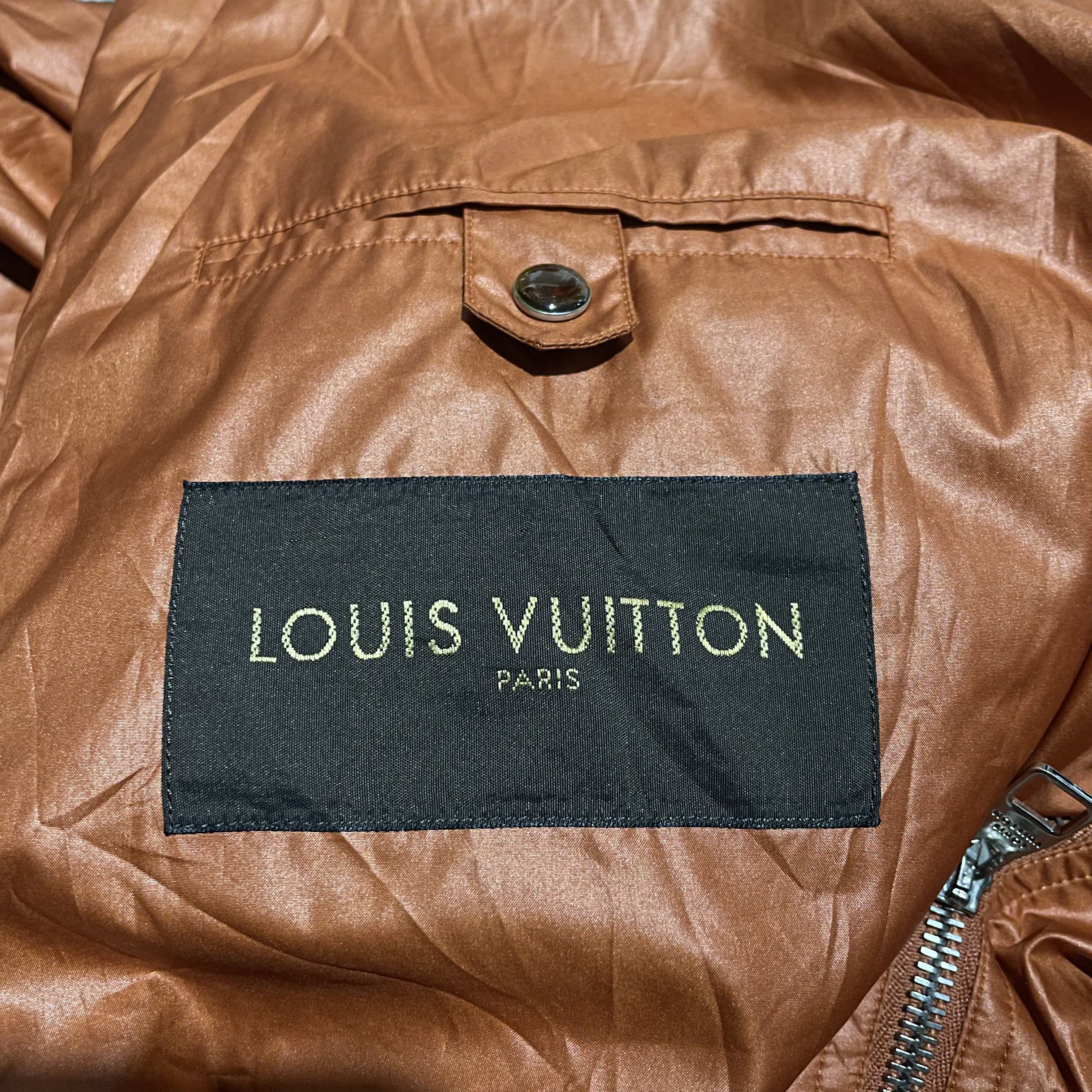 Louis Vuitton Louis Vuitton Parkas Jacket Transformable Waist Bag Size US L / EU 52-54 / 3 - 16 Thumbnail