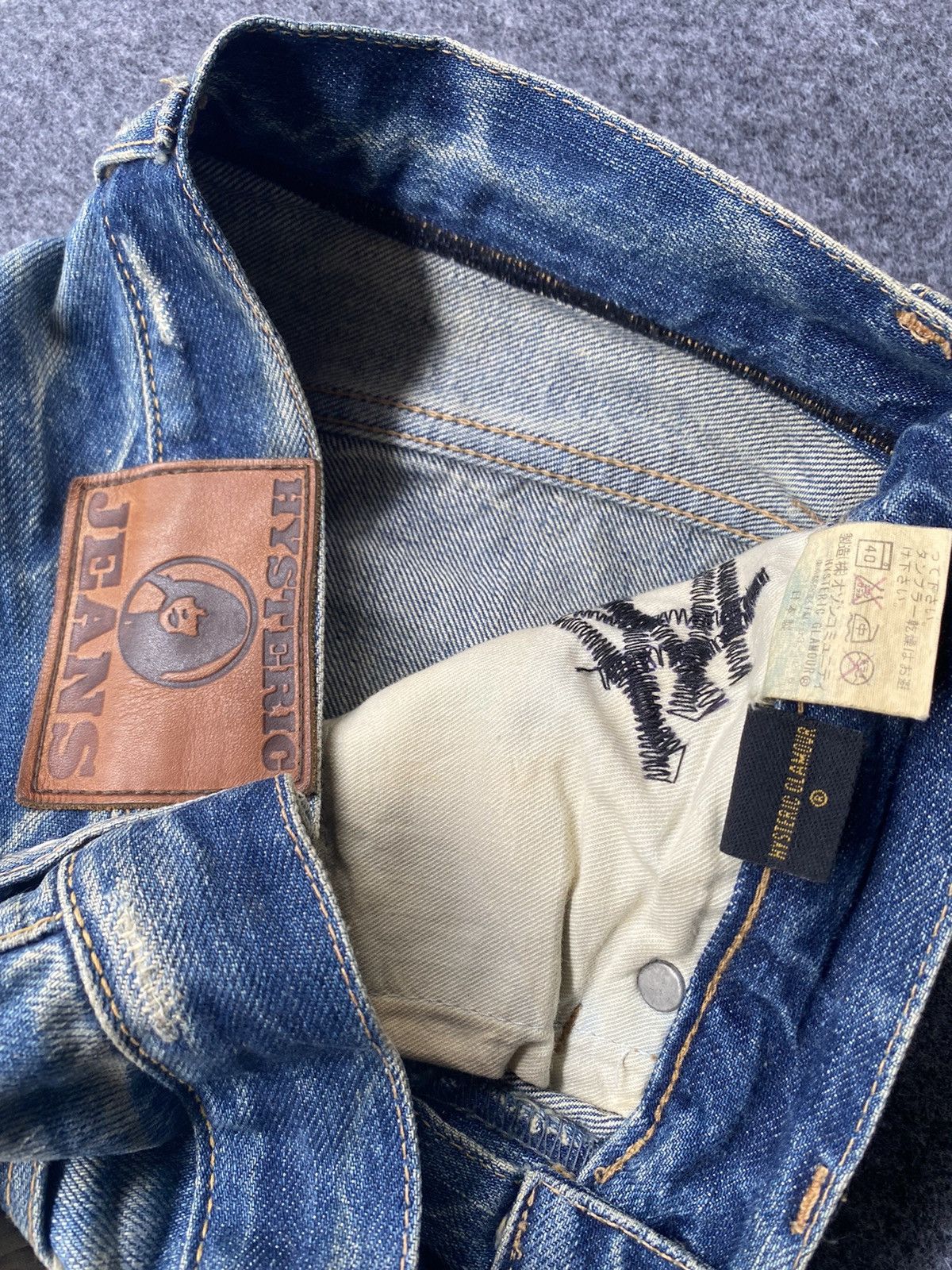 Hysteric Glamour × Japanese Brand × Vintage 🔥Last Drop🔥 Histeric Glamour Selvedge Denim Antique Size US 27 - 9 Thumbnail