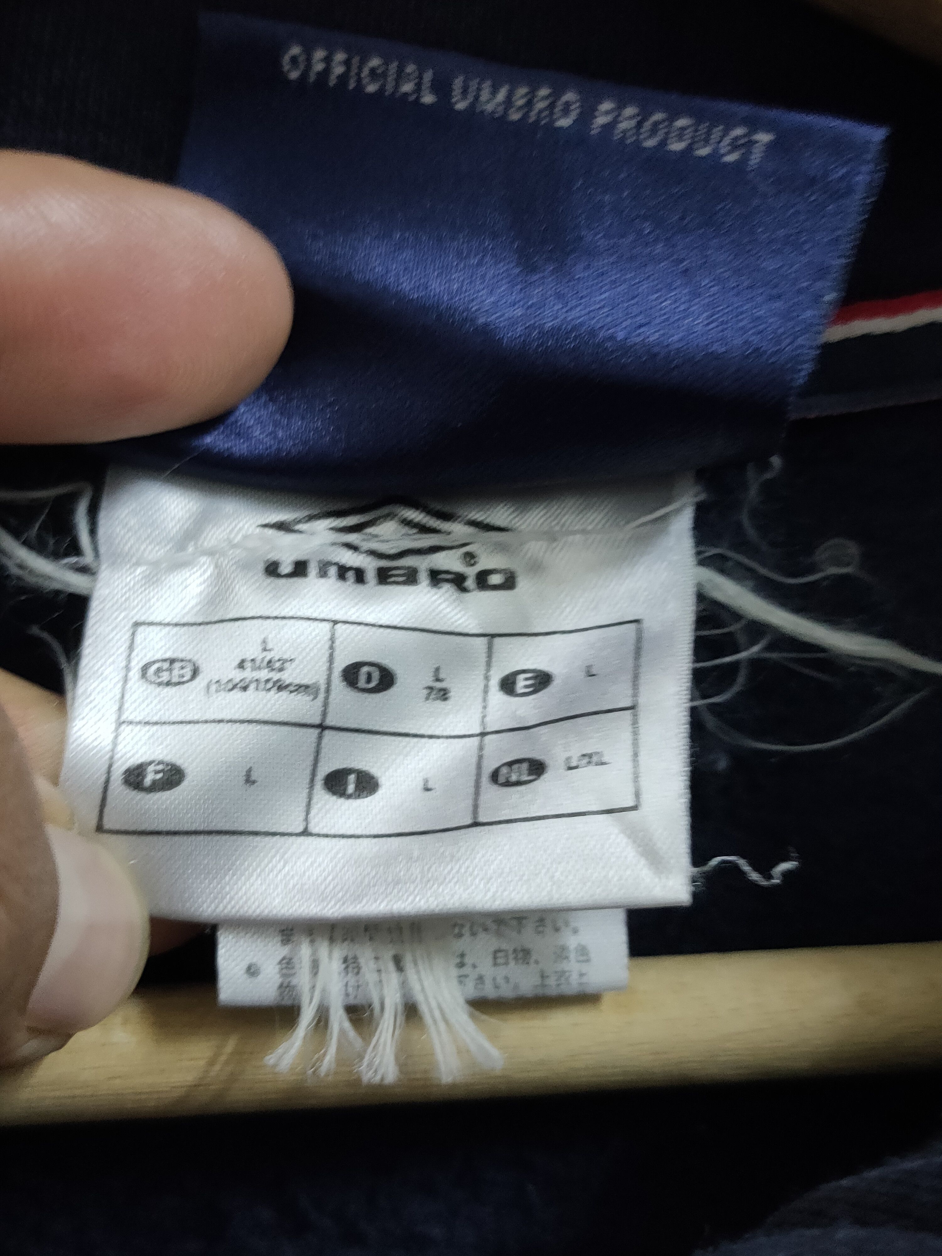 Umbro Umbro England vintage zip jacket official team product Size US L / EU 52-54 / 3 - 9 Thumbnail