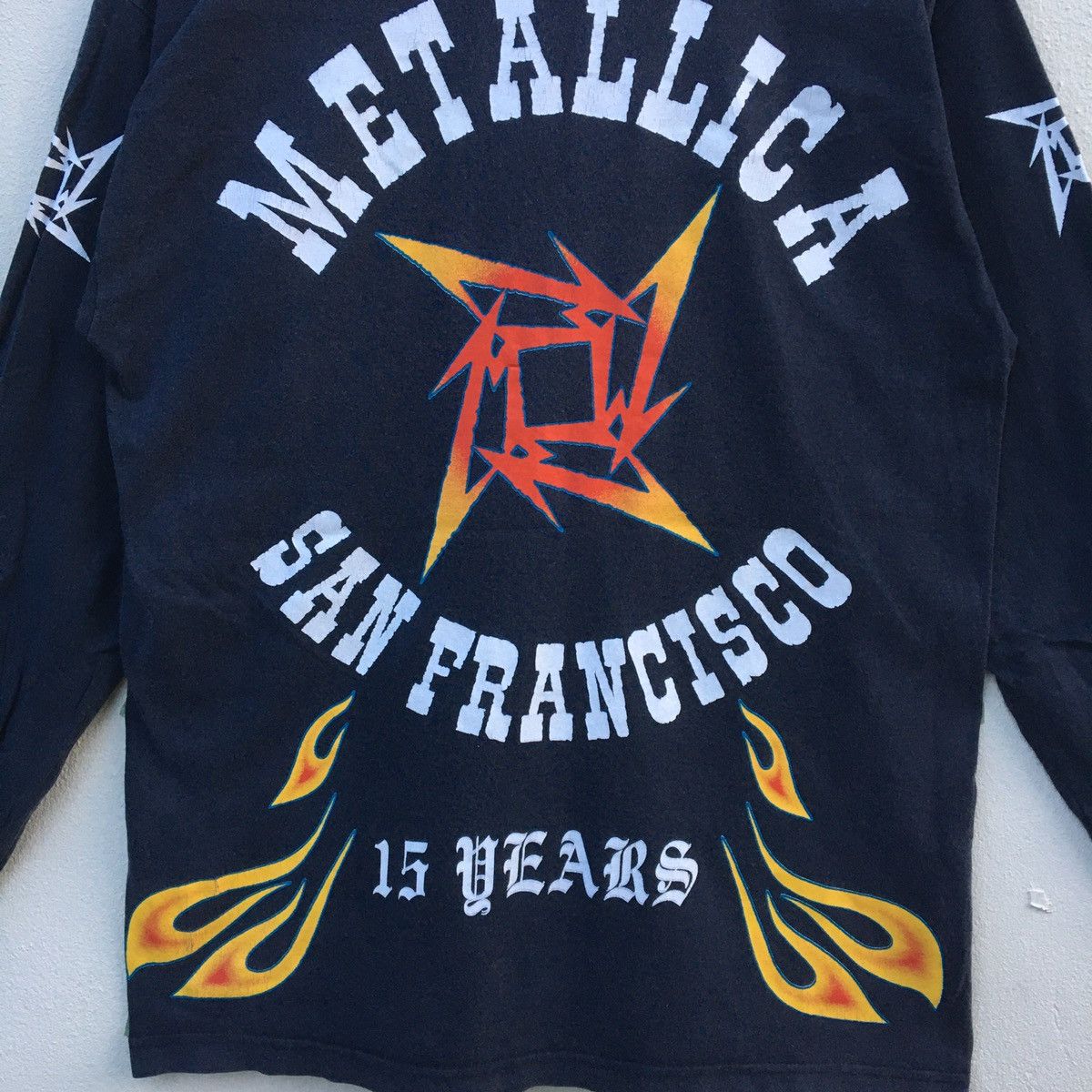 Band Tees × Metallica × Vintage Vintage METALLICA 15TH YEARS ANNIVERSARY LONGSLEEVE T-shirt Size US L / EU 52-54 / 3 - 3 Thumbnail
