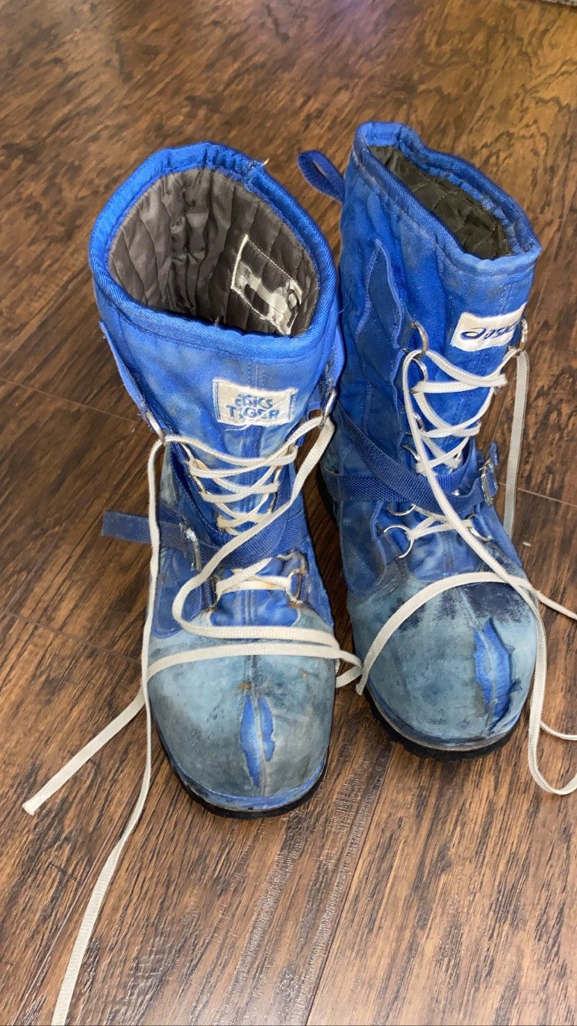 Asics Asics W-DX 2 Arctic Boots (Japan Exclusive) | Grailed
