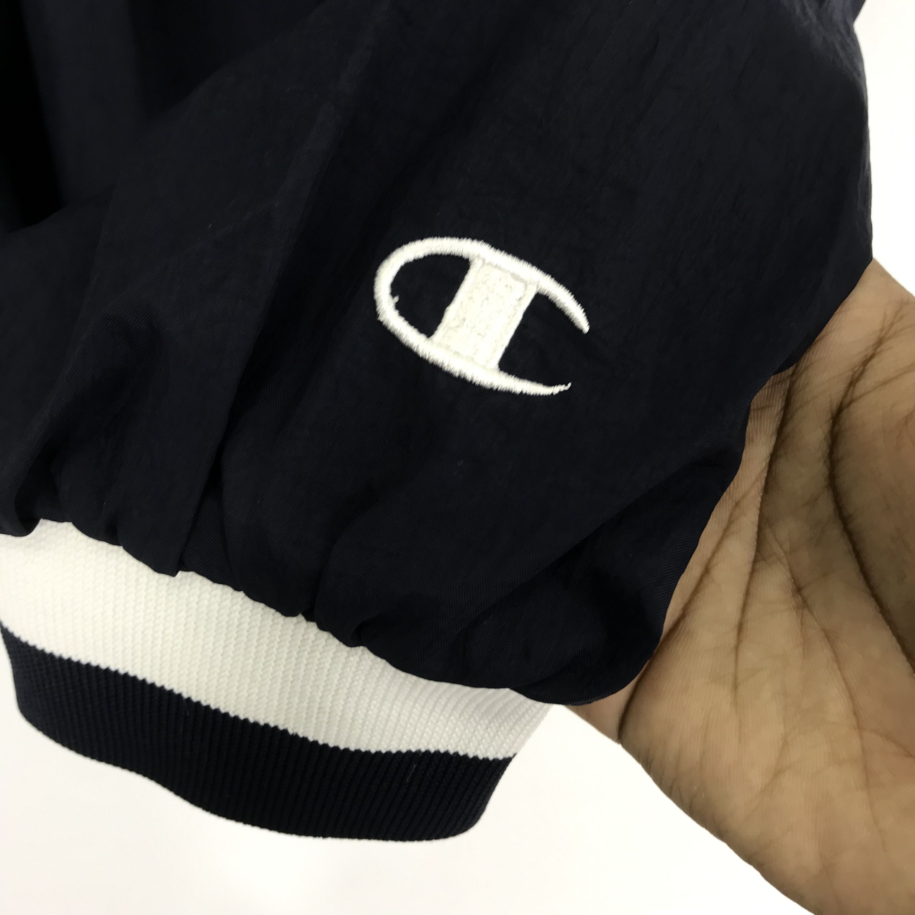 Champion Champion Embroidery Logo Windbreaker Track Sweater Size US L / EU 52-54 / 3 - 5 Thumbnail