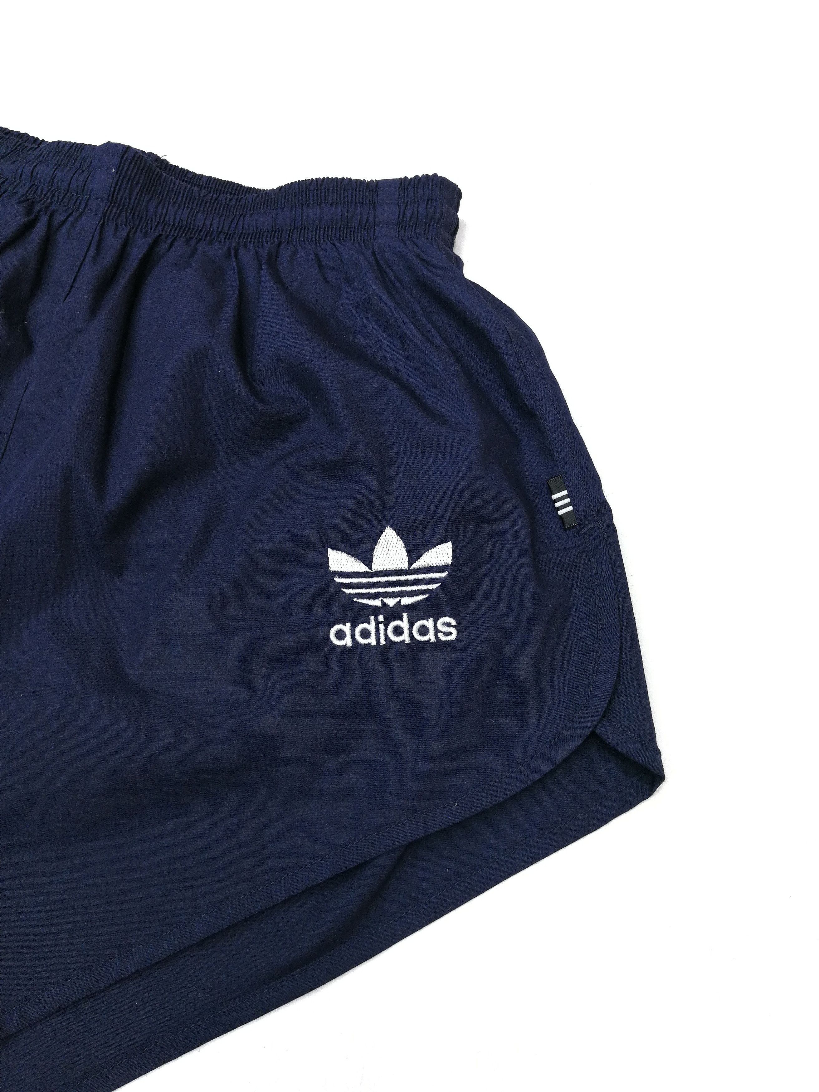Adidas × Vintage Vintage Adidas Shorts Running Navy Blue Size US 32 / EU 48 - 7 Thumbnail