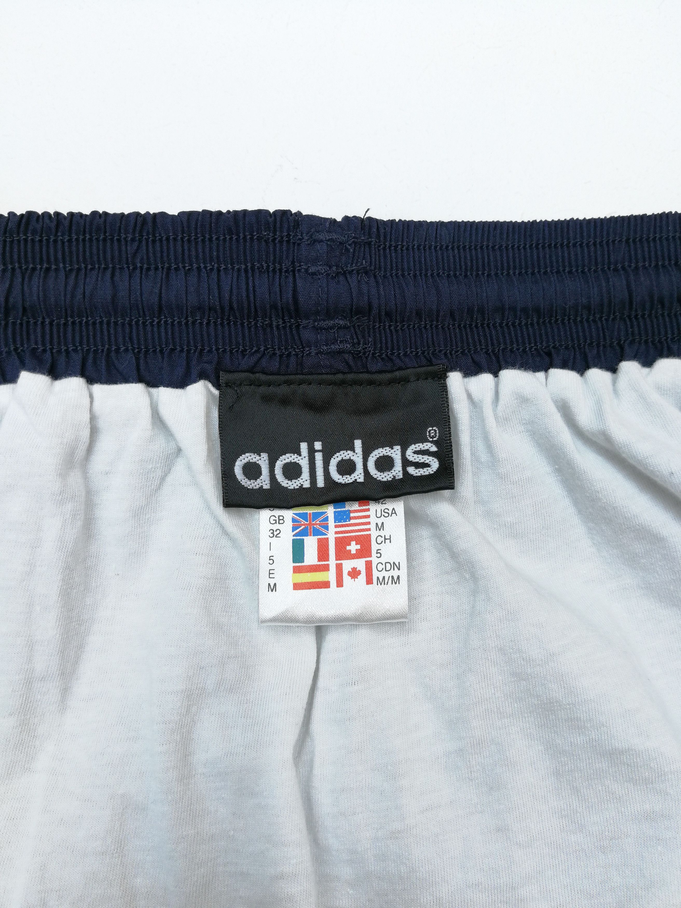 Adidas × Vintage Vintage Adidas Shorts Running Navy Blue Size US 32 / EU 48 - 10 Thumbnail