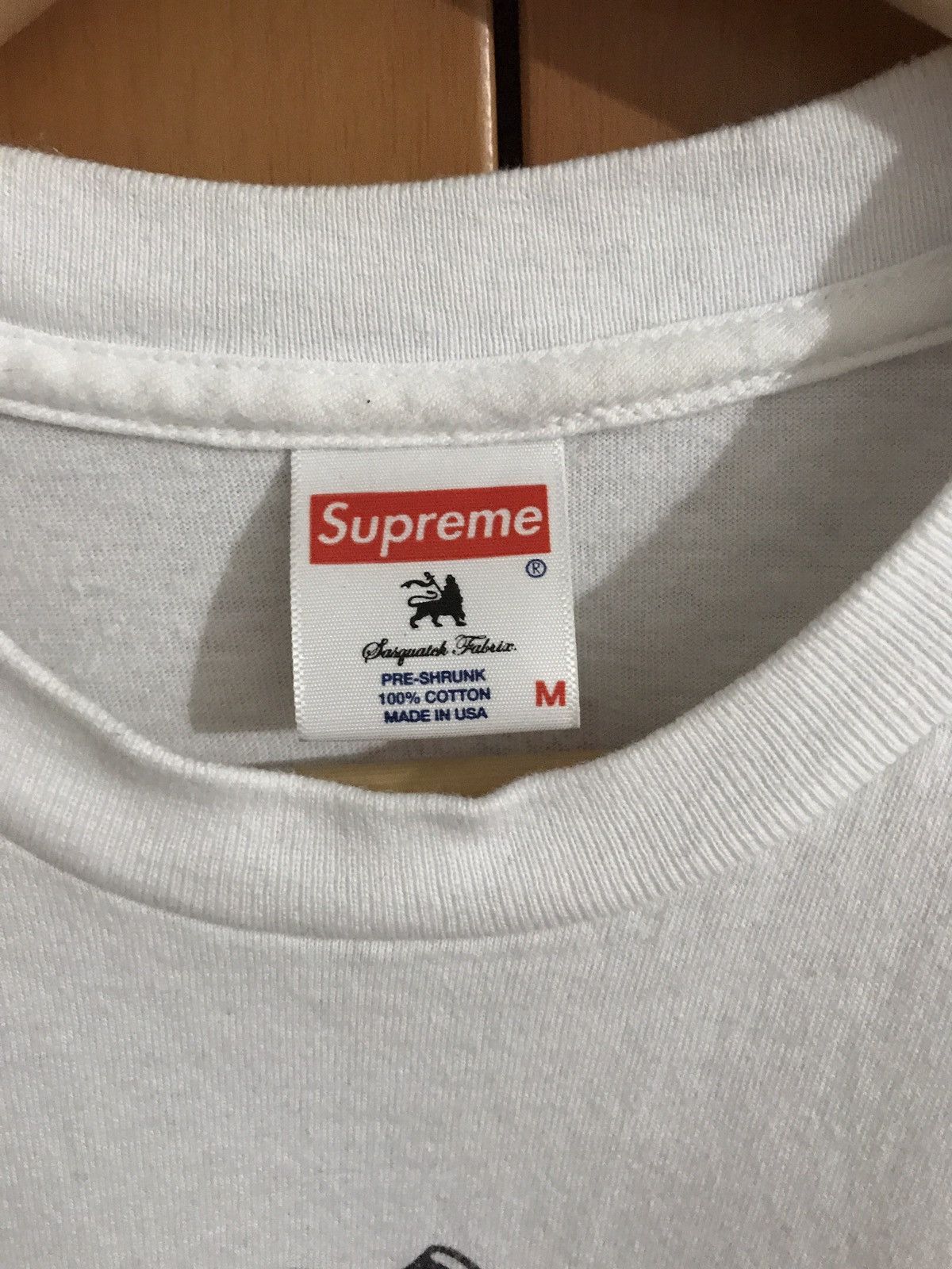 Supreme Supreme Gold Fish T Shirt Tee White Median Size US M / EU 48-50 / 2 - 2 Thumbnail