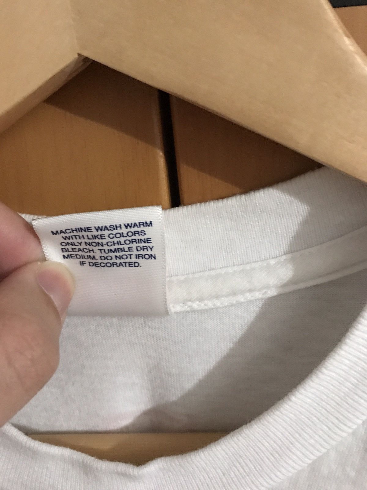 Supreme Supreme Gold Fish T Shirt Tee White Median Size US M / EU 48-50 / 2 - 3 Thumbnail