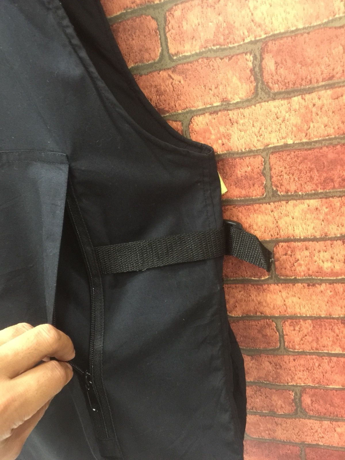 Japanese Brand 💥Need gone today💥Velbon Tripod tactical vest multipocket Size US L / EU 52-54 / 3 - 10 Thumbnail