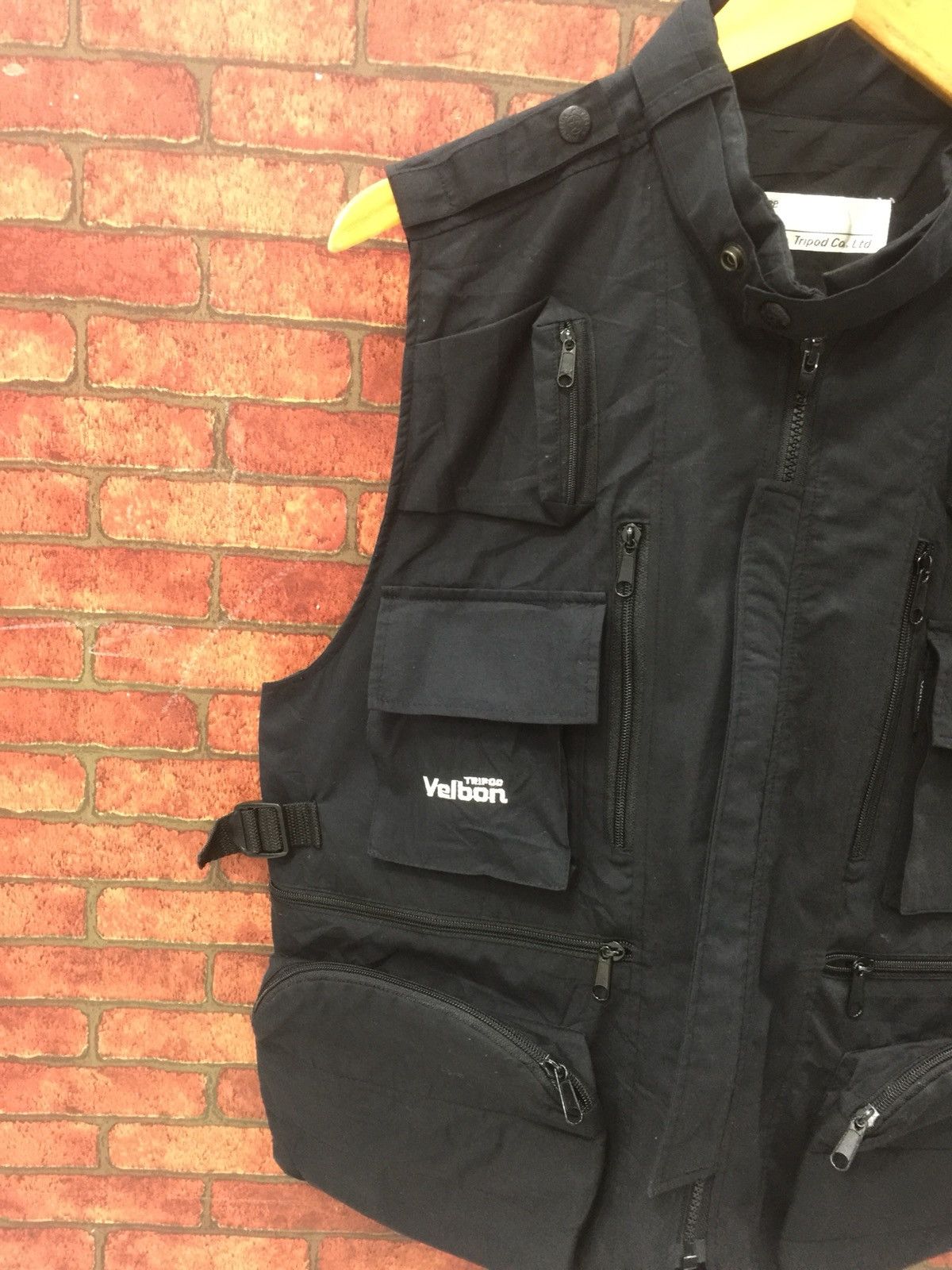 Japanese Brand 💥Need gone today💥Velbon Tripod tactical vest multipocket Size US L / EU 52-54 / 3 - 6 Thumbnail