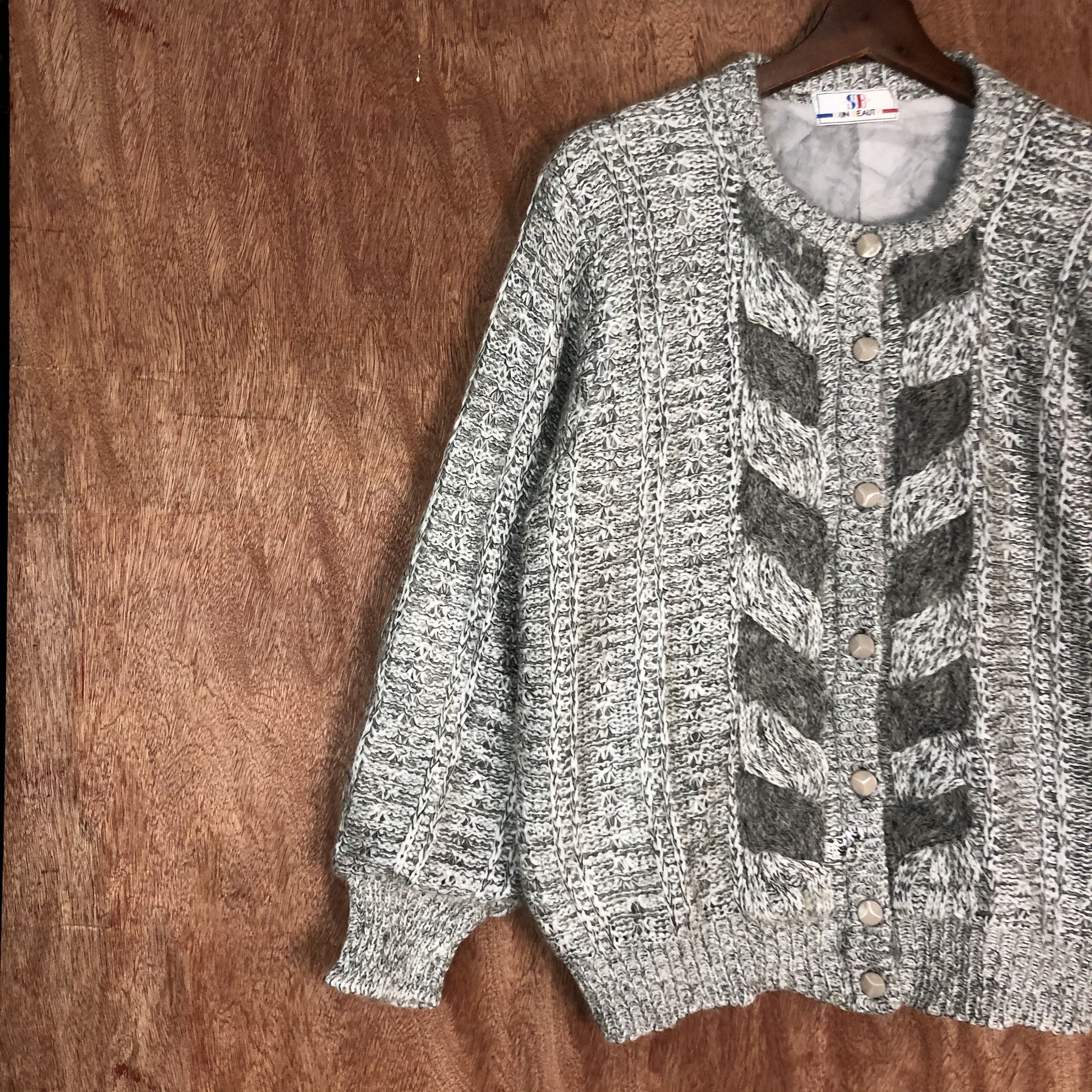 Vintage DLL Sun Beauty White SHaggy aran isle Knitwear #c559 Size US M / EU 48-50 / 2 - 7 Thumbnail