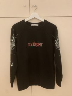 Givenchy store scorpion sweatshirt