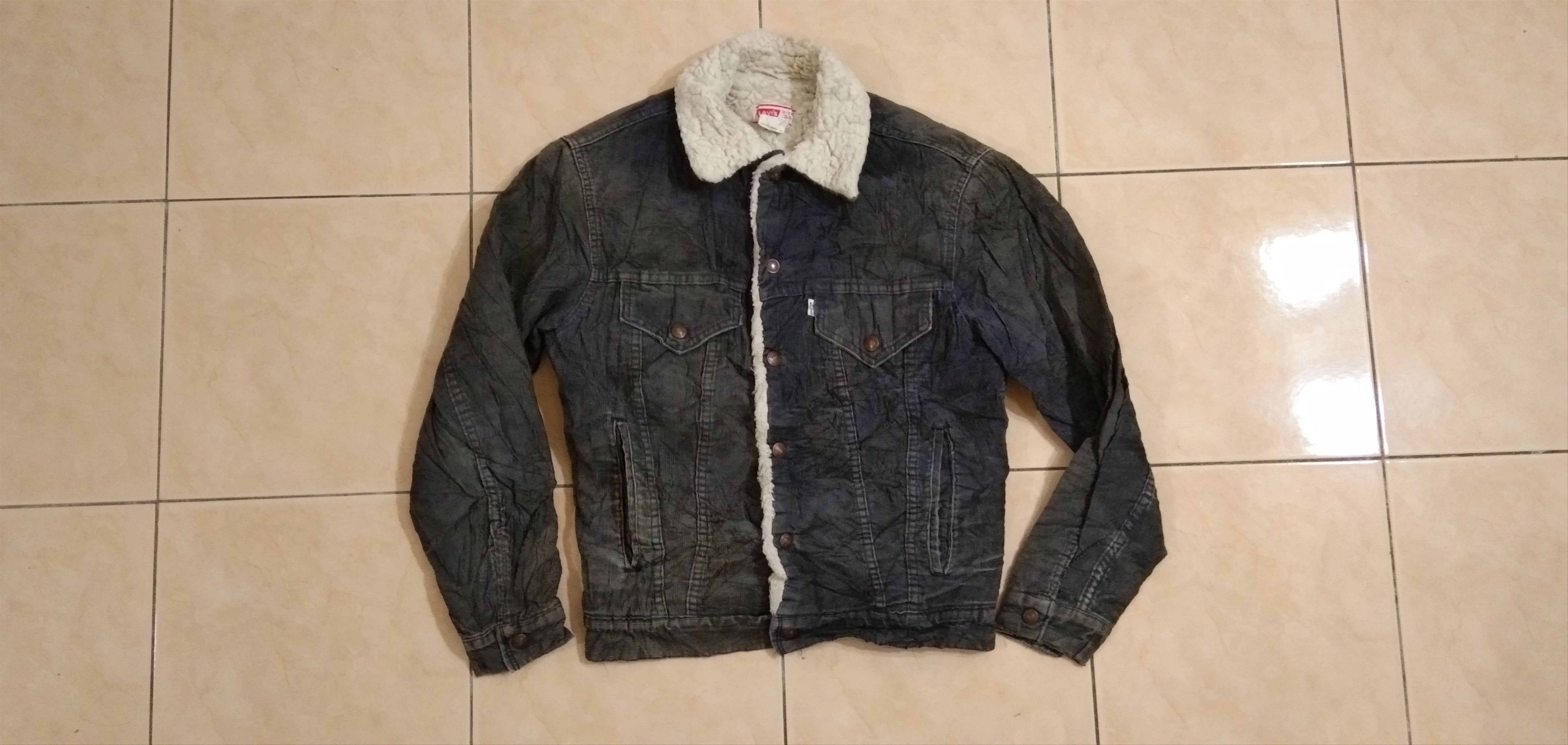 Levi's VINTAGE LEVI'S CORDUROY SHERPA JACKET Size US S / EU 44-46 / 1 - 1 Thumbnail