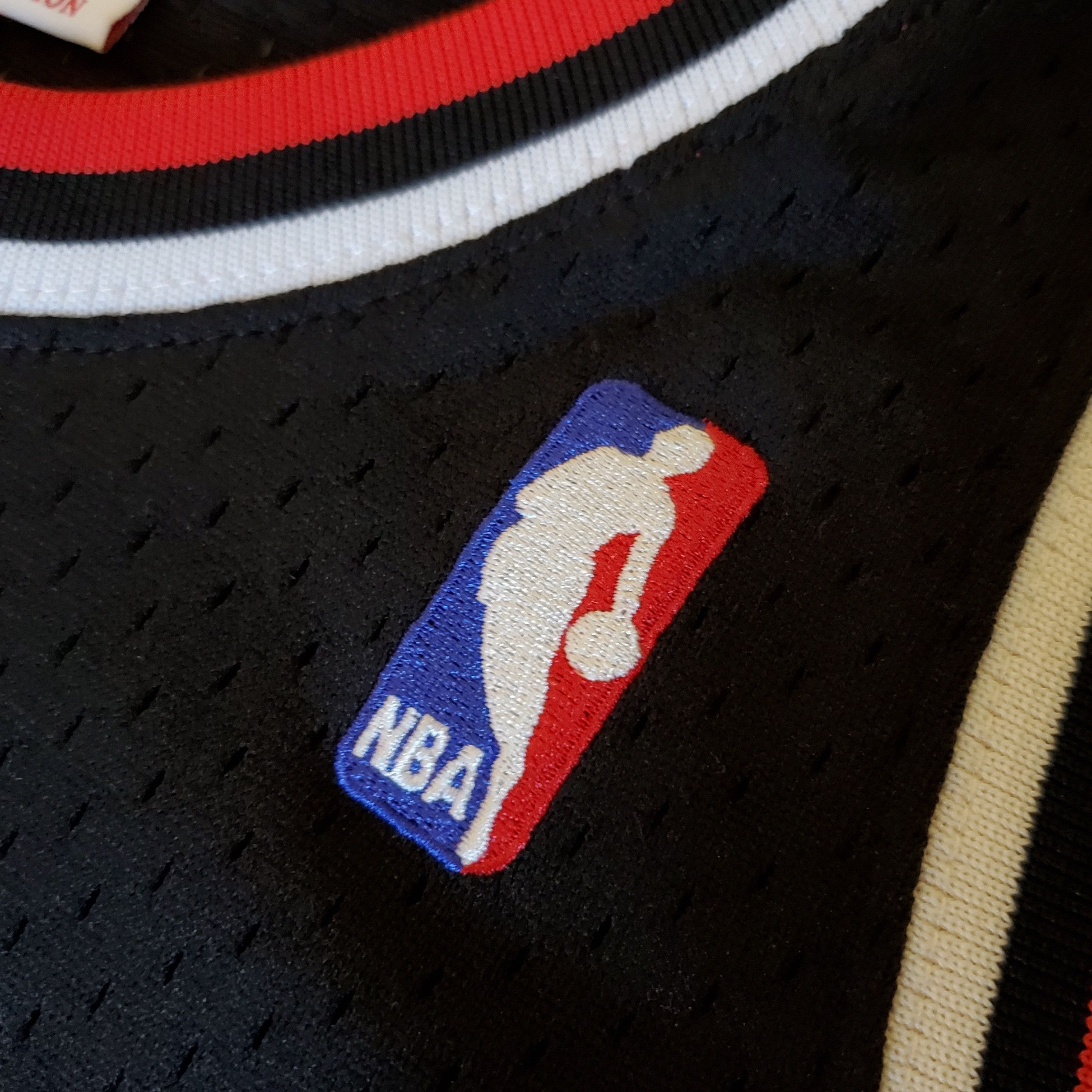 Mitchell & Ness × NBA × Vintage SCOTTIE PIPPEN JERSEY Size US S / EU 44-46 / 1 - 8 Thumbnail