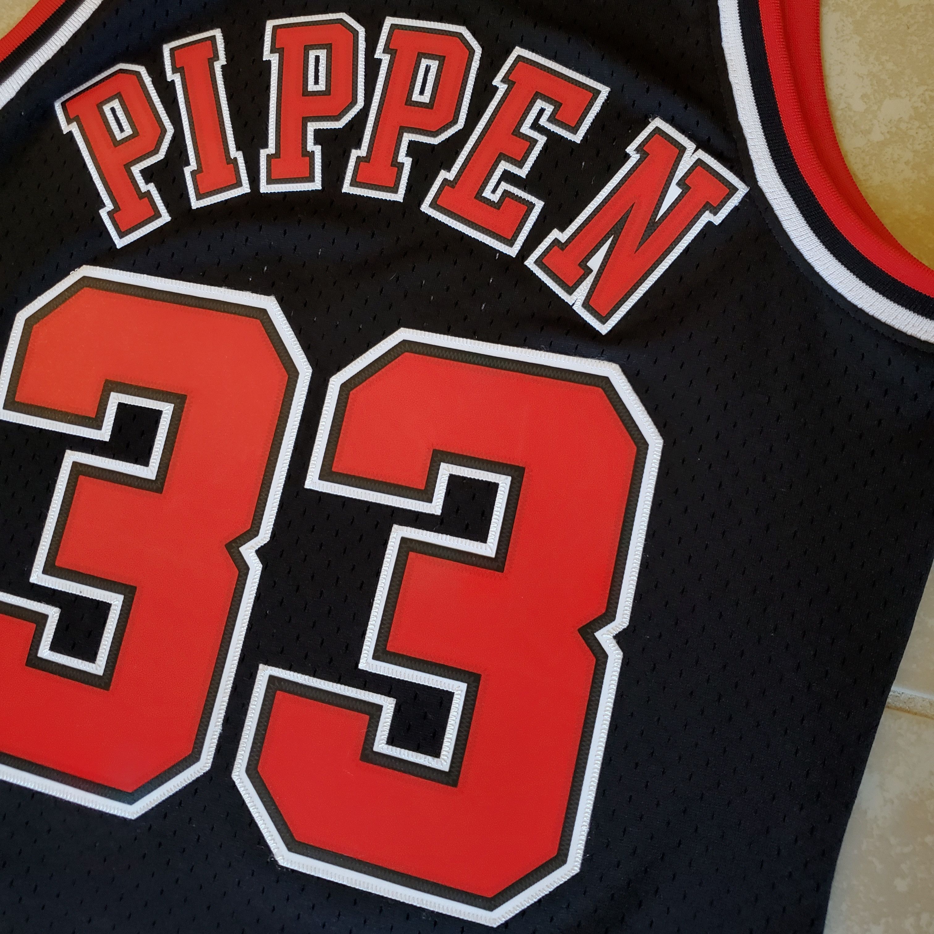 Mitchell & Ness × NBA × Vintage SCOTTIE PIPPEN JERSEY Size US S / EU 44-46 / 1 - 15 Thumbnail