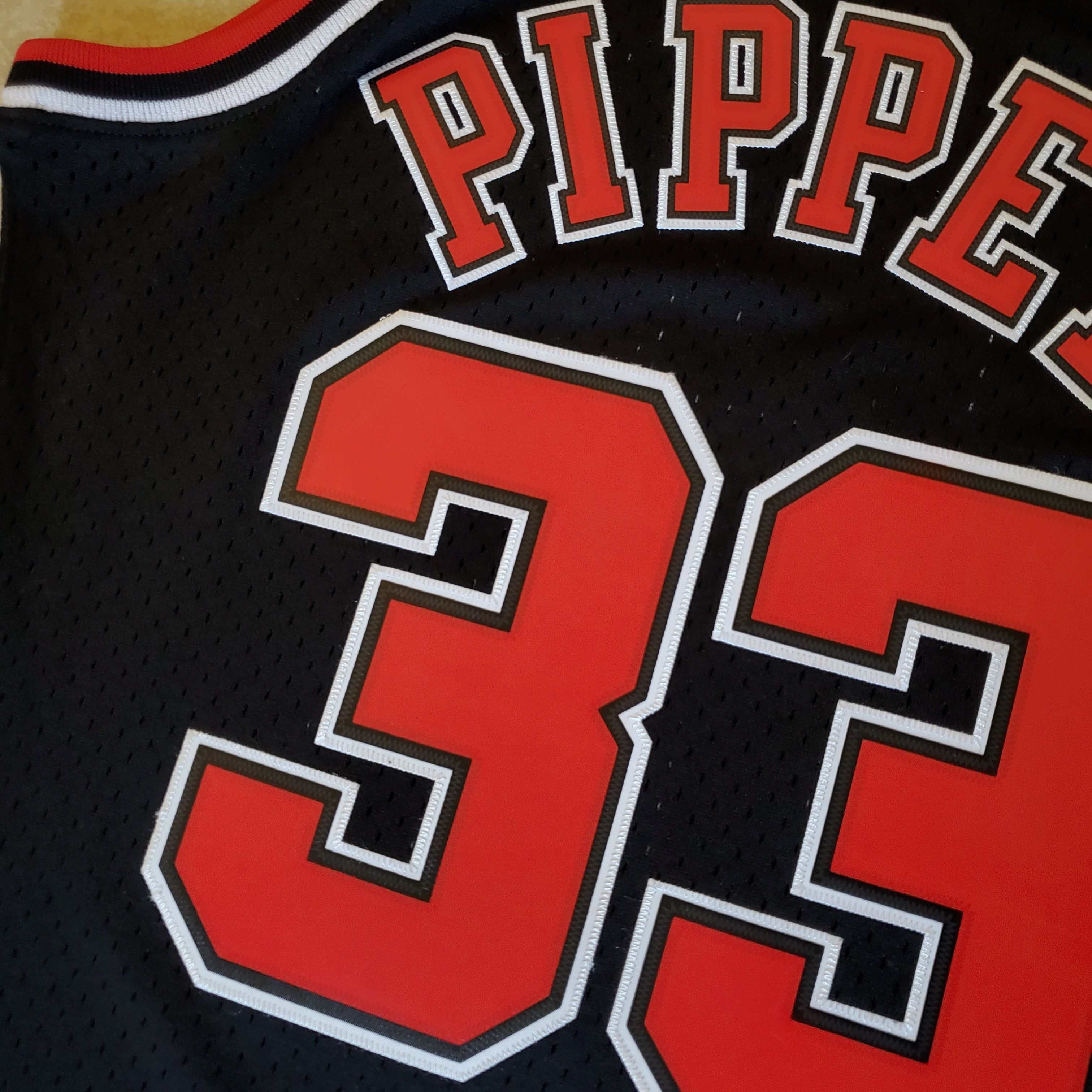 Mitchell & Ness × NBA × Vintage SCOTTIE PIPPEN JERSEY Size US S / EU 44-46 / 1 - 14 Thumbnail