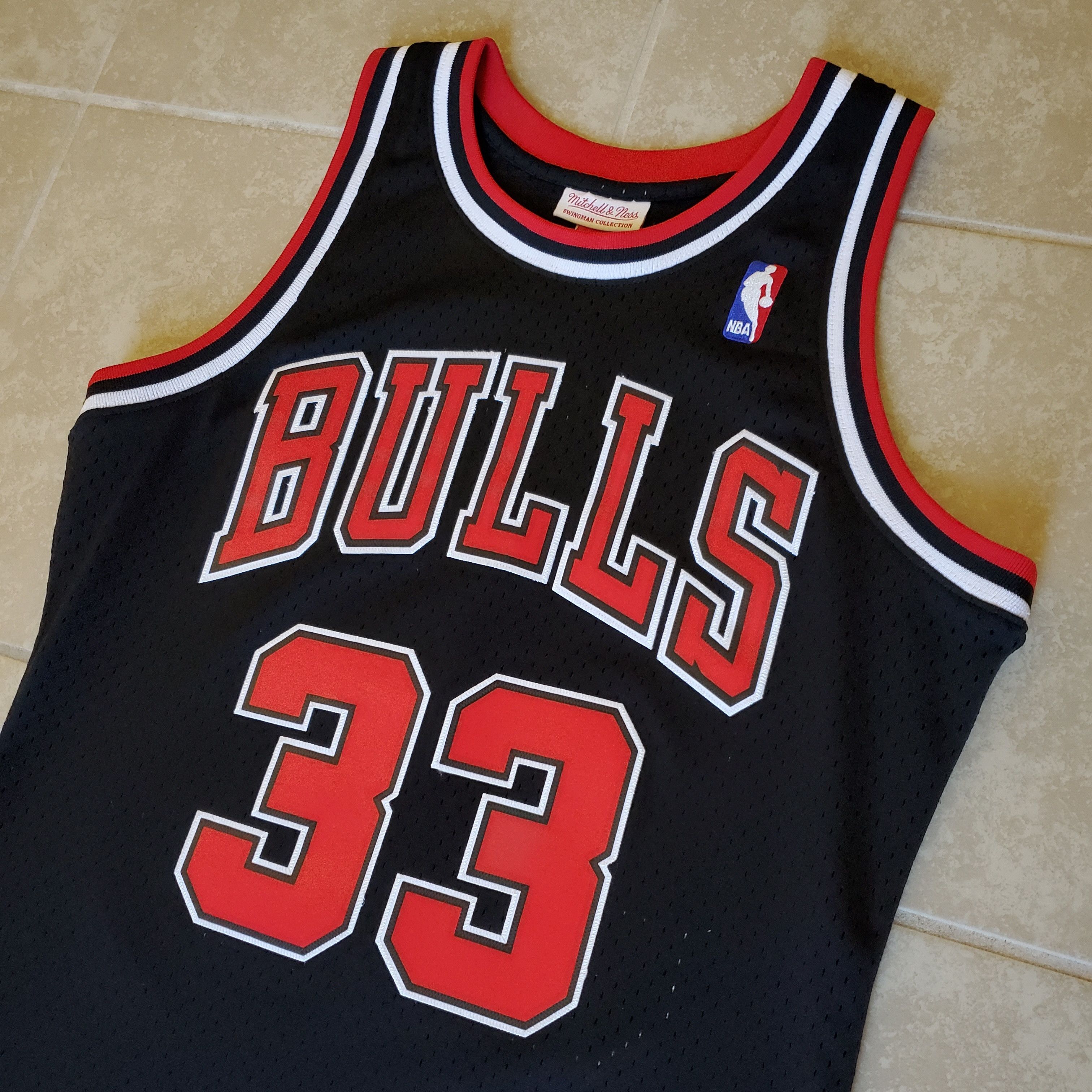 Mitchell & Ness × NBA × Vintage SCOTTIE PIPPEN JERSEY Size US S / EU 44-46 / 1 - 2 Thumbnail