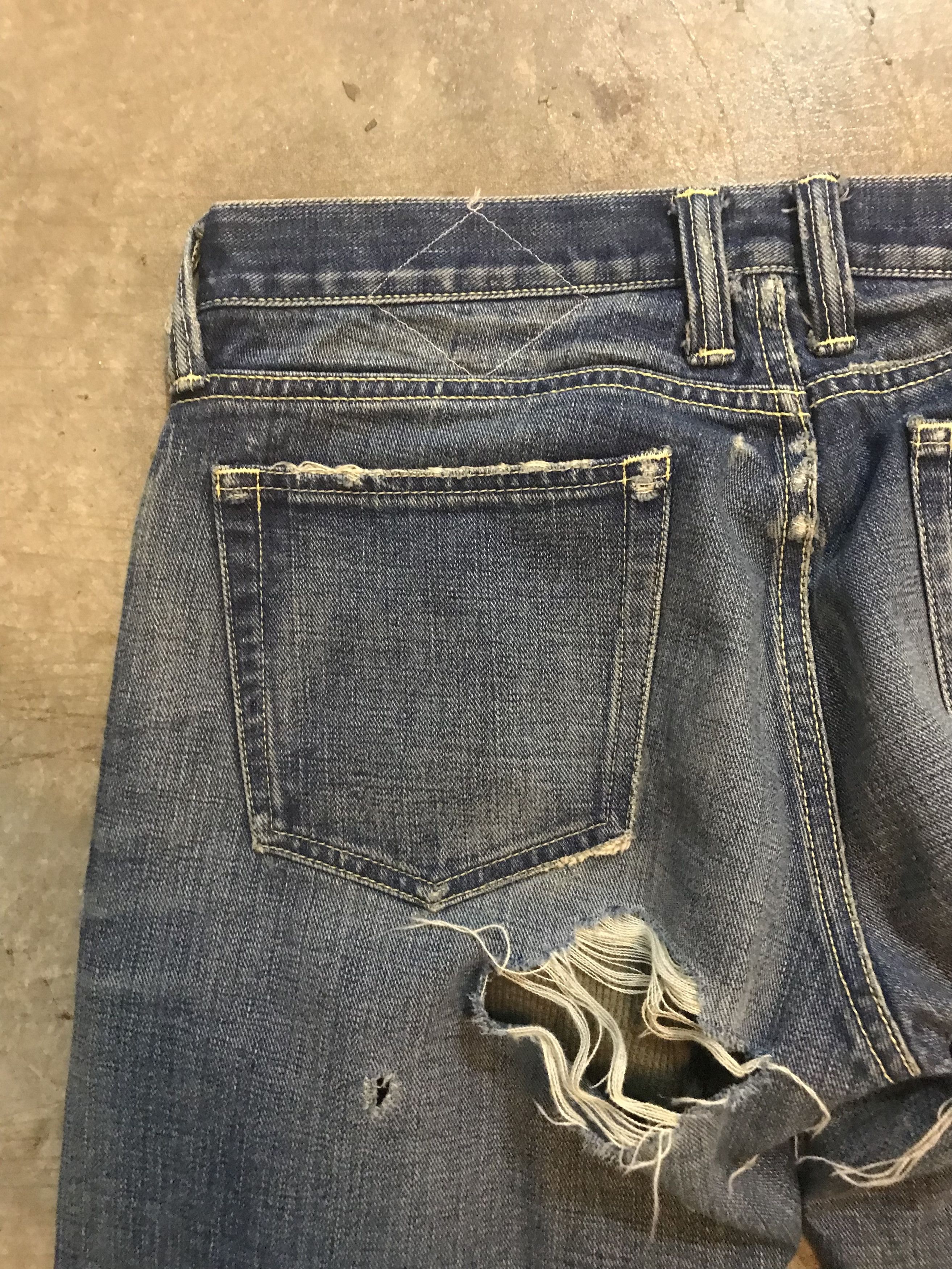 TMT TMT Japan distressed thermal layer selvedge pants Size US 33 - 7 Thumbnail