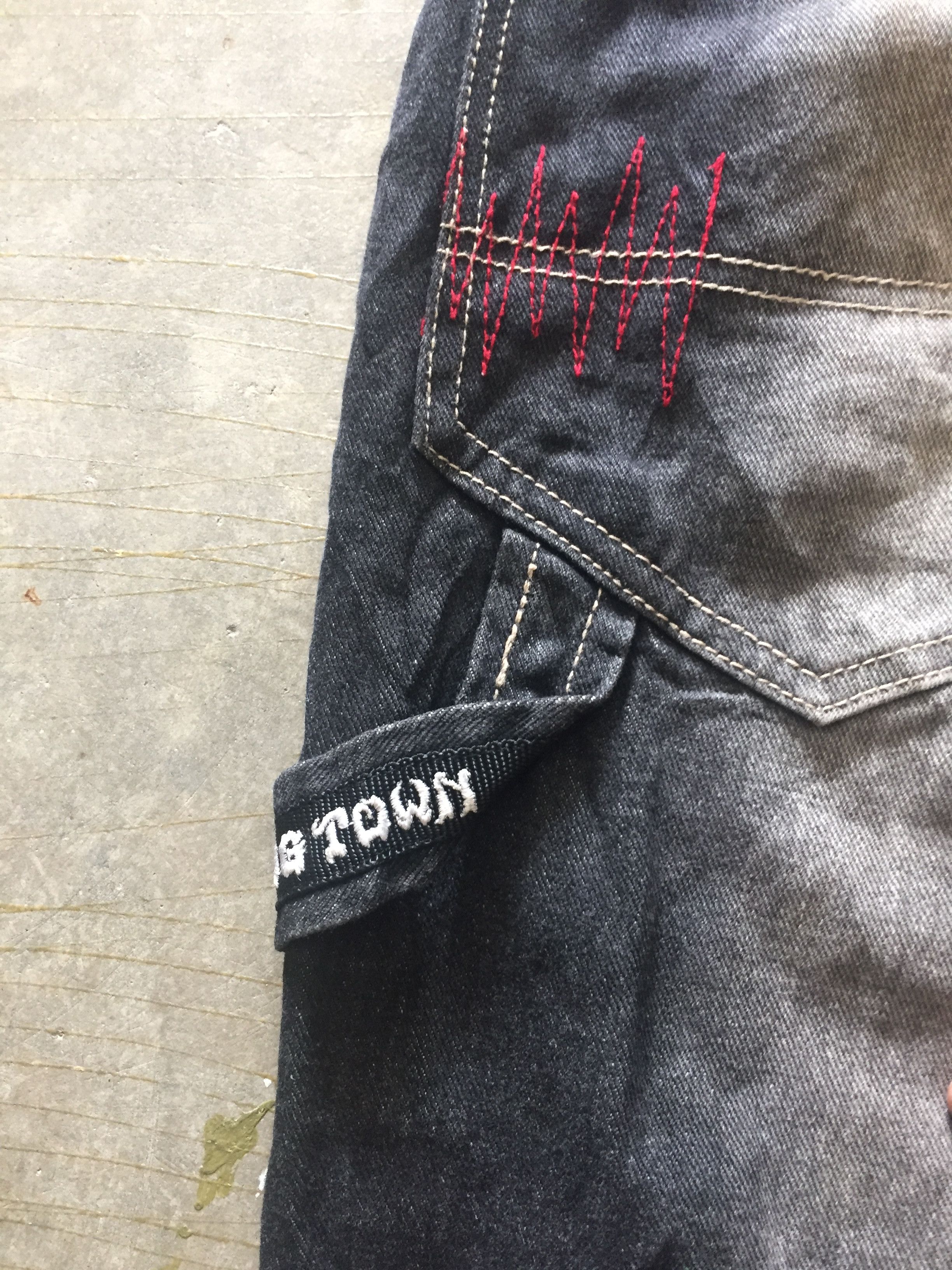 Dogtown 2000s Dogtown fringe distressed baggy carpenter denim Size US 34 / EU 50 - 9 Thumbnail