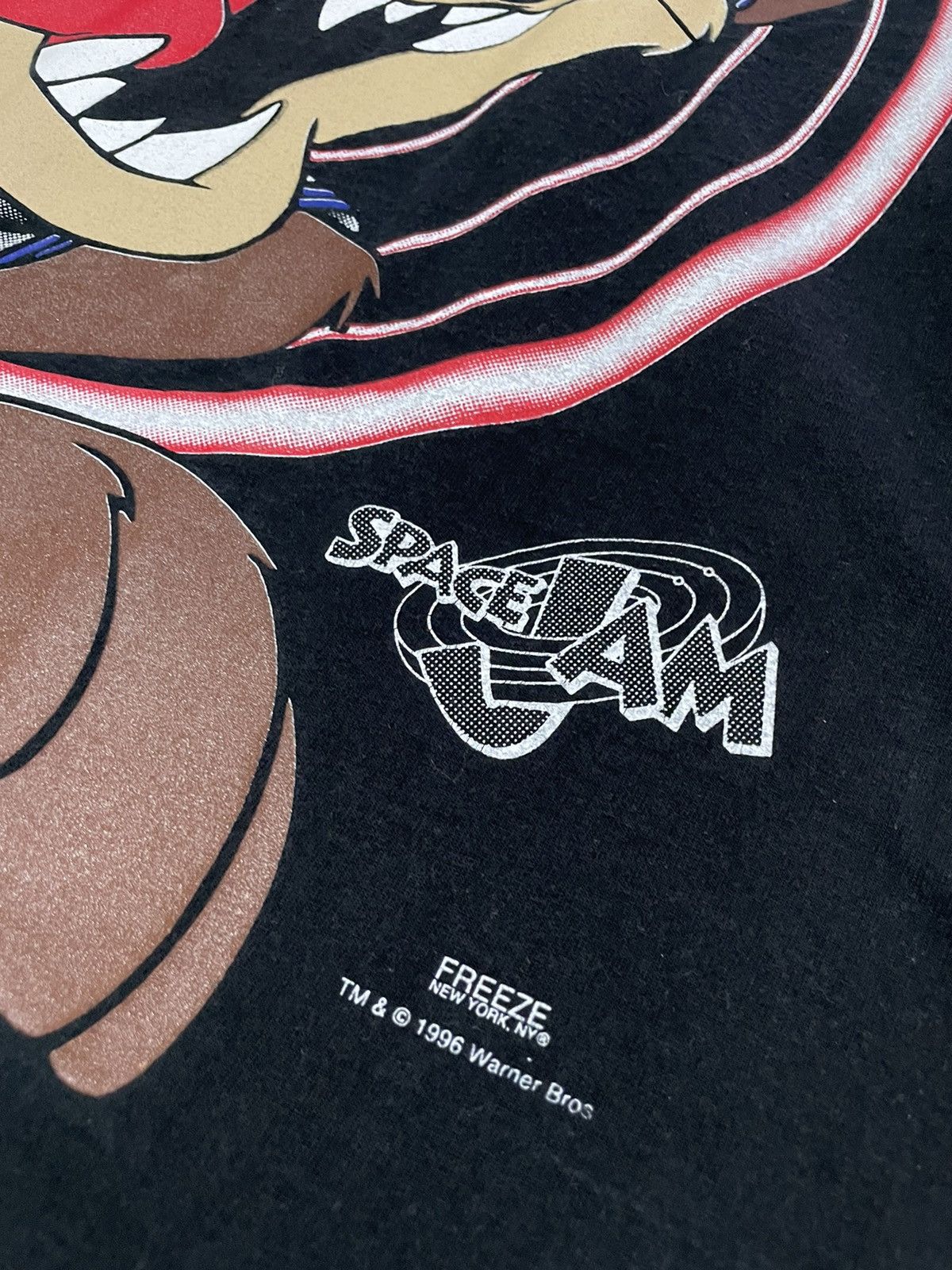 Vintage 1996 Space Jam Tazmanian Devil Size US XL / EU 56 / 4 - 6 Thumbnail
