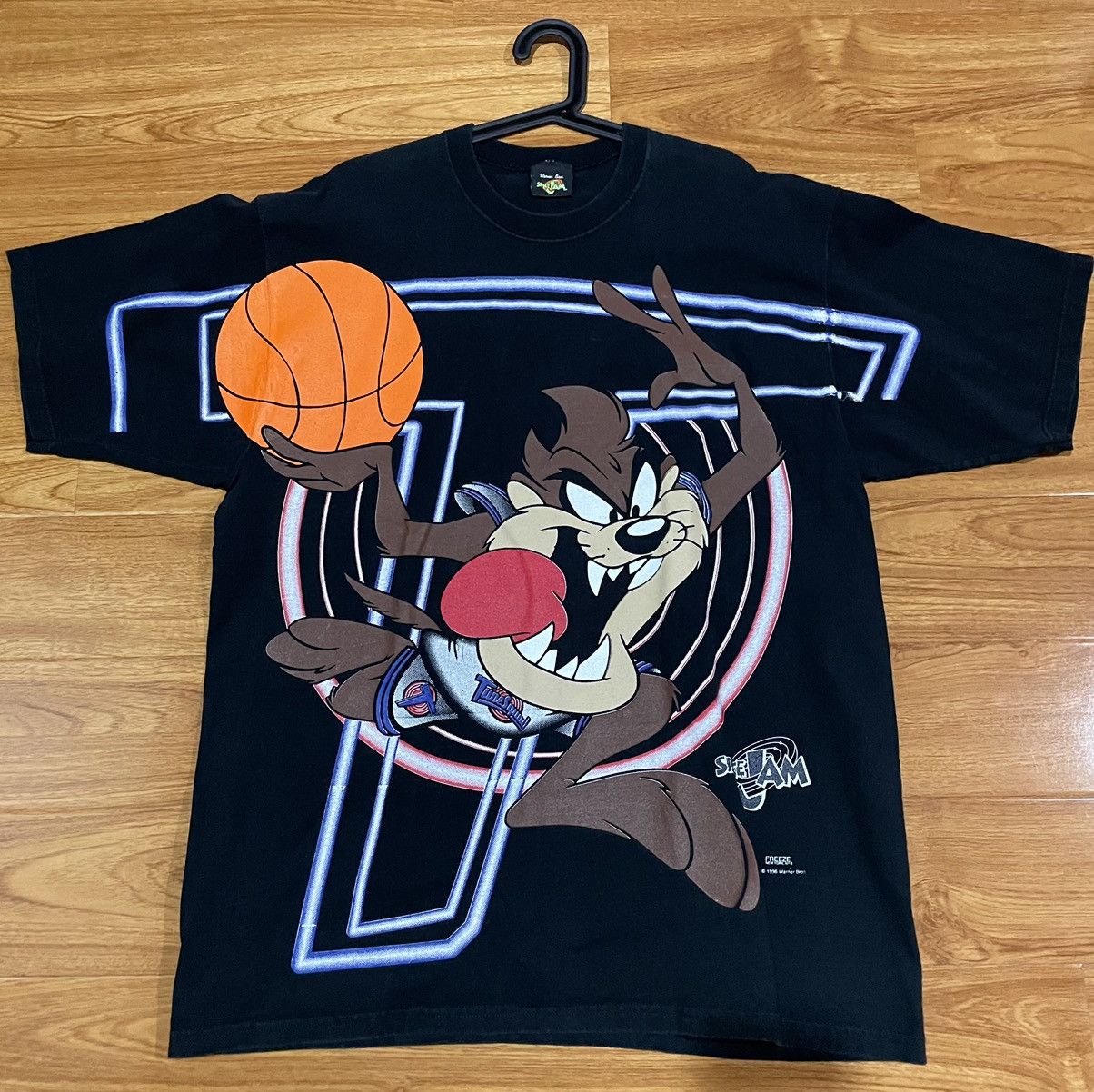 Vintage 1996 Space Jam Tazmanian Devil Size US XL / EU 56 / 4 - 1 Thumbnail