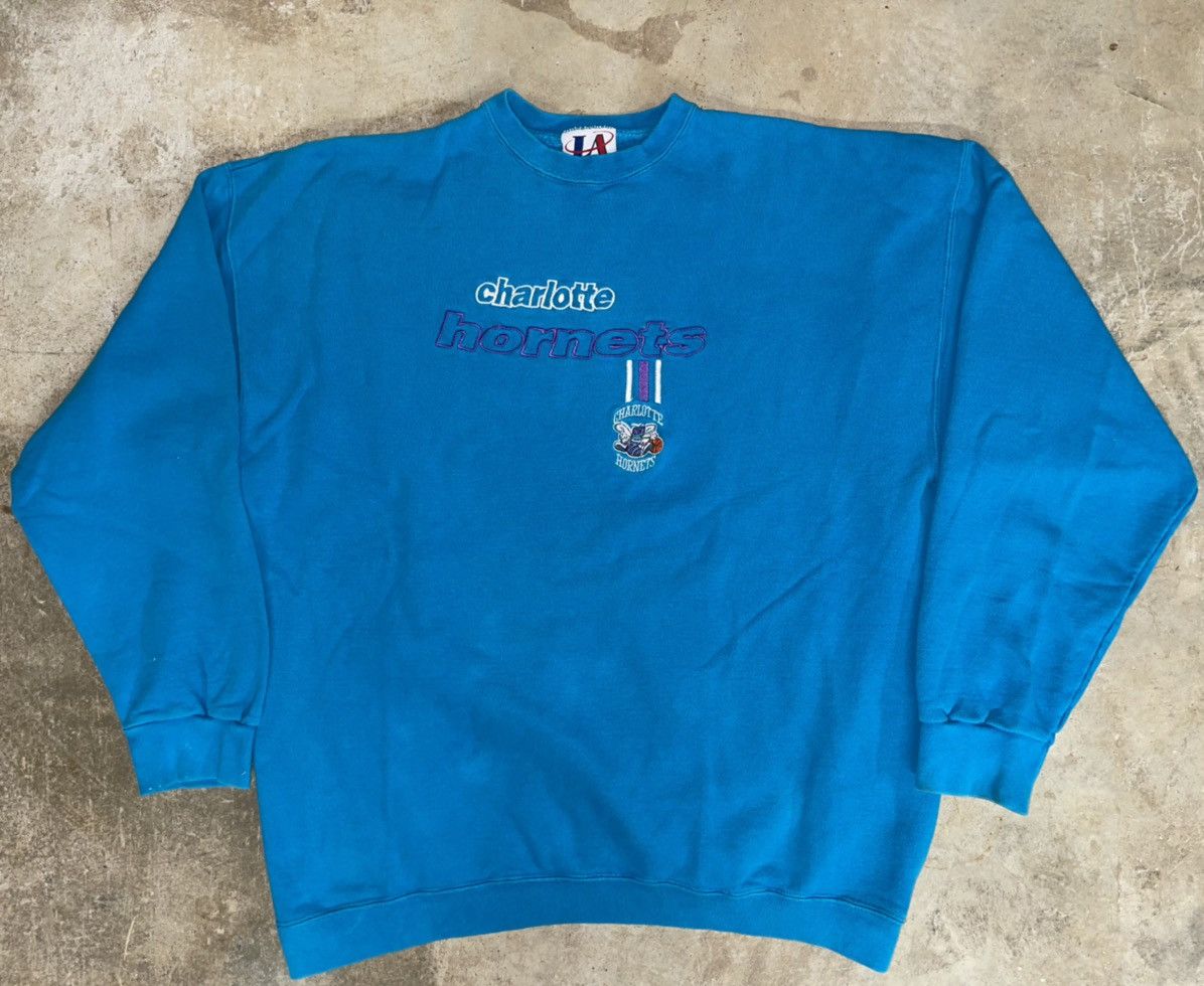 NBA × Vintage Vintage Charlotte Hornets Crewneck Size US XL / EU 56 / 4 - 1 Thumbnail