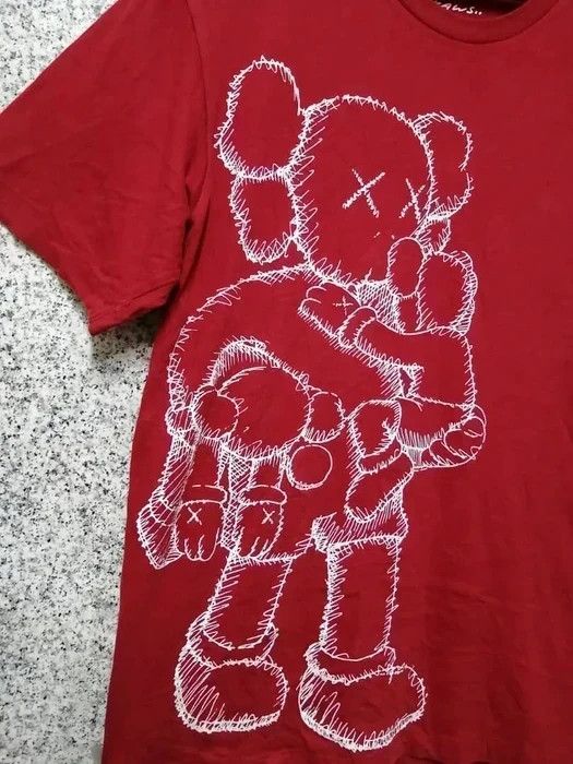 Japanese Brand VINTAGE KAWS VERY RARE Size US XL / EU 56 / 4 - 3 Thumbnail