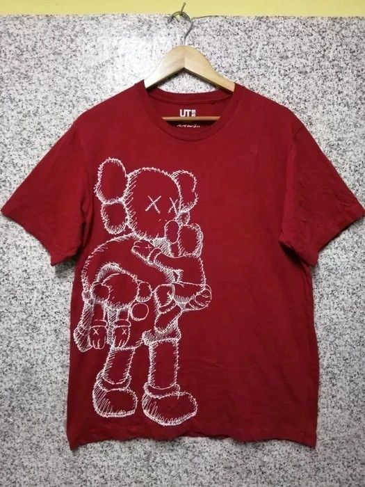 Japanese Brand VINTAGE KAWS VERY RARE Size US XL / EU 56 / 4 - 1 Thumbnail