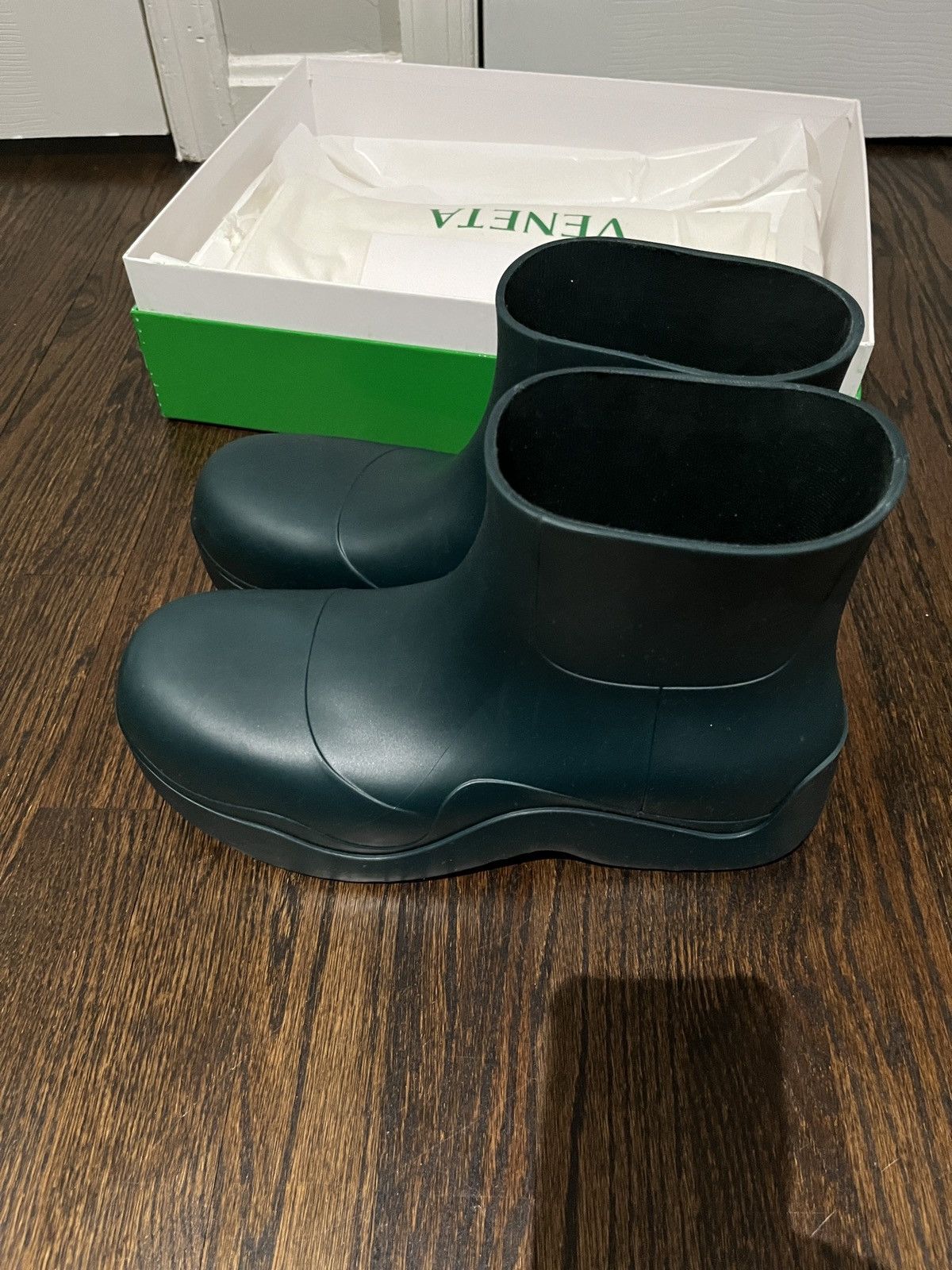 Bottega Veneta Bottega Veneta Puddle Chelsea Boots Size US 11 / EU 44 - 4 Thumbnail