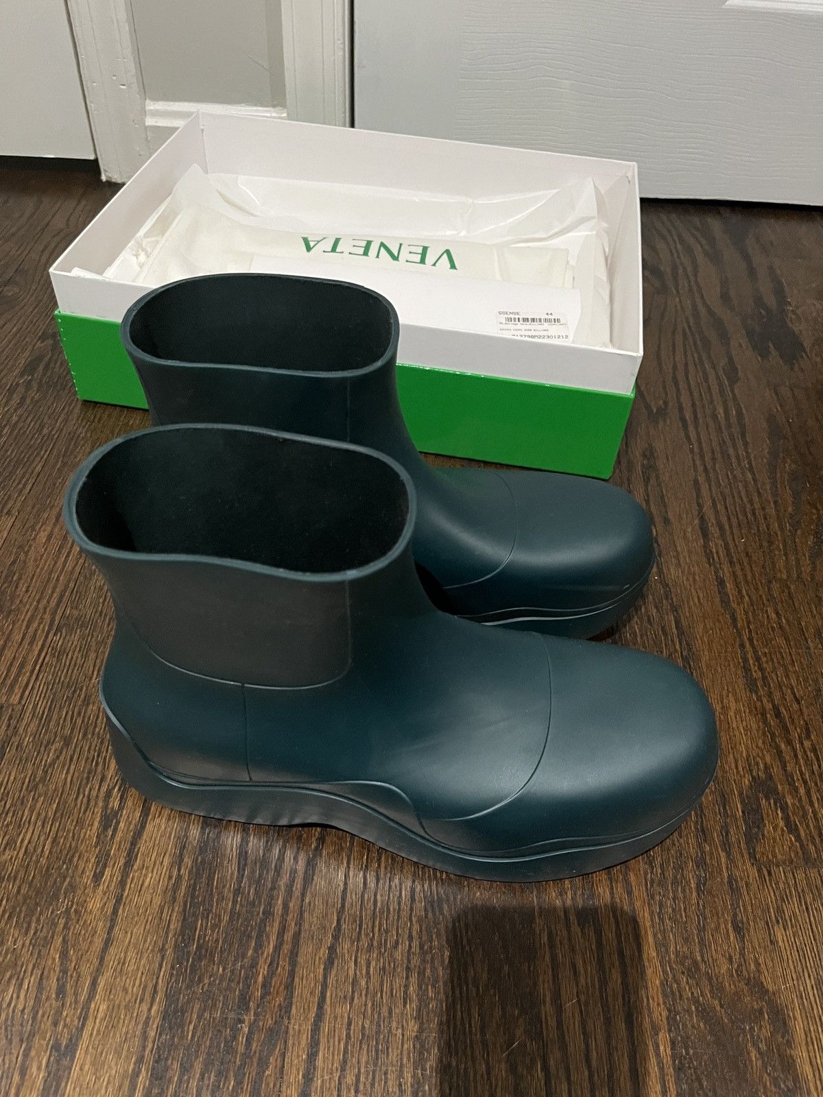 Bottega Veneta Bottega Veneta Puddle Chelsea Boots Size US 11 / EU 44 - 6 Thumbnail