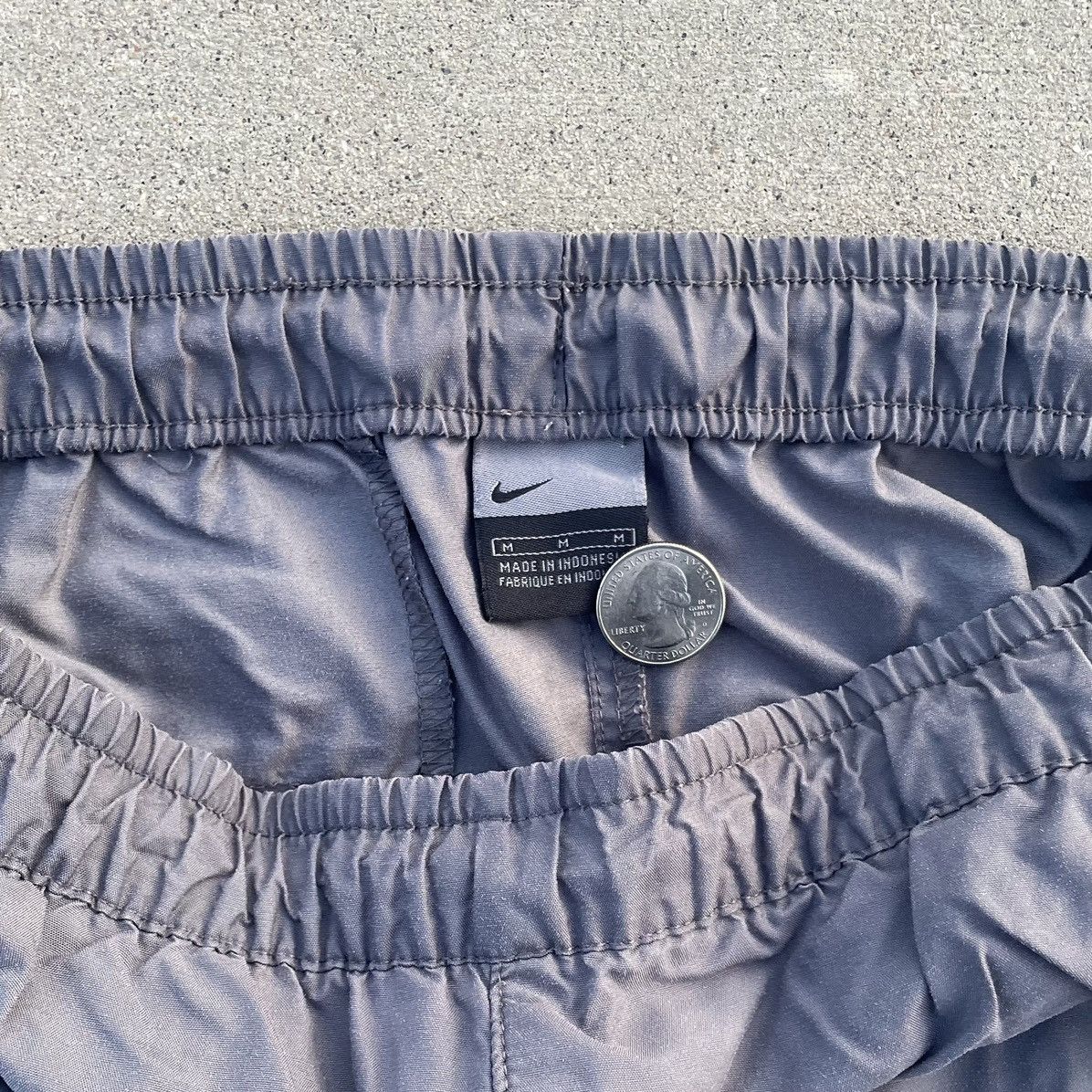 Nike Vintage Nike Track Pants Size US 32 / EU 48 - 7 Thumbnail