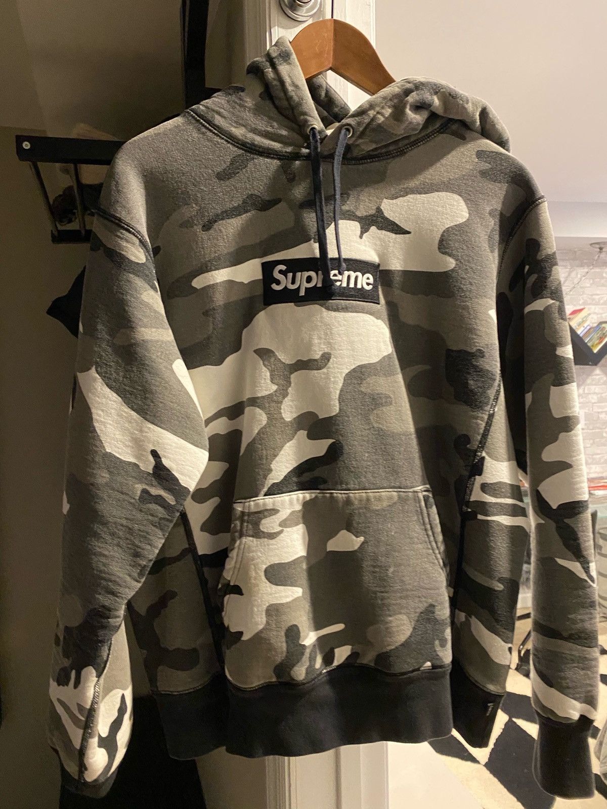 Supreme snow sale camo box logo