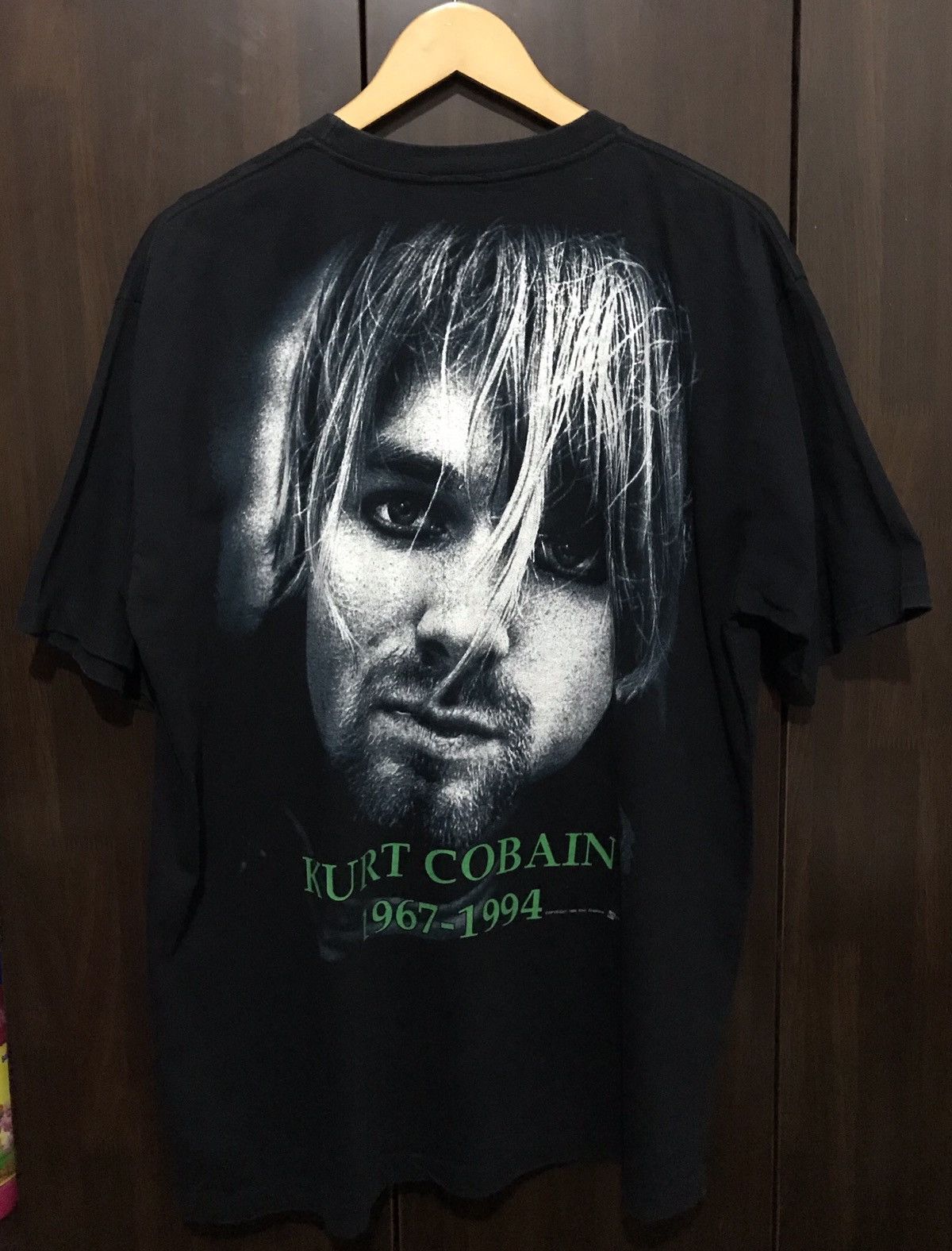 Band Tees × Nirvana Vintage 1998 Kurt Cobain 1967-1994 “NIRVANA” Tshirt Size US XL / EU 56 / 4 - 3 Thumbnail
