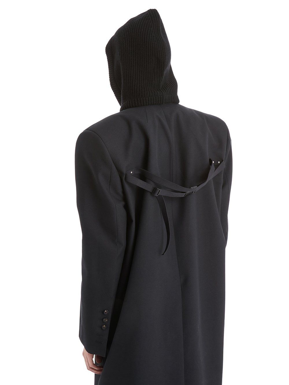Hood in Black – SVRN