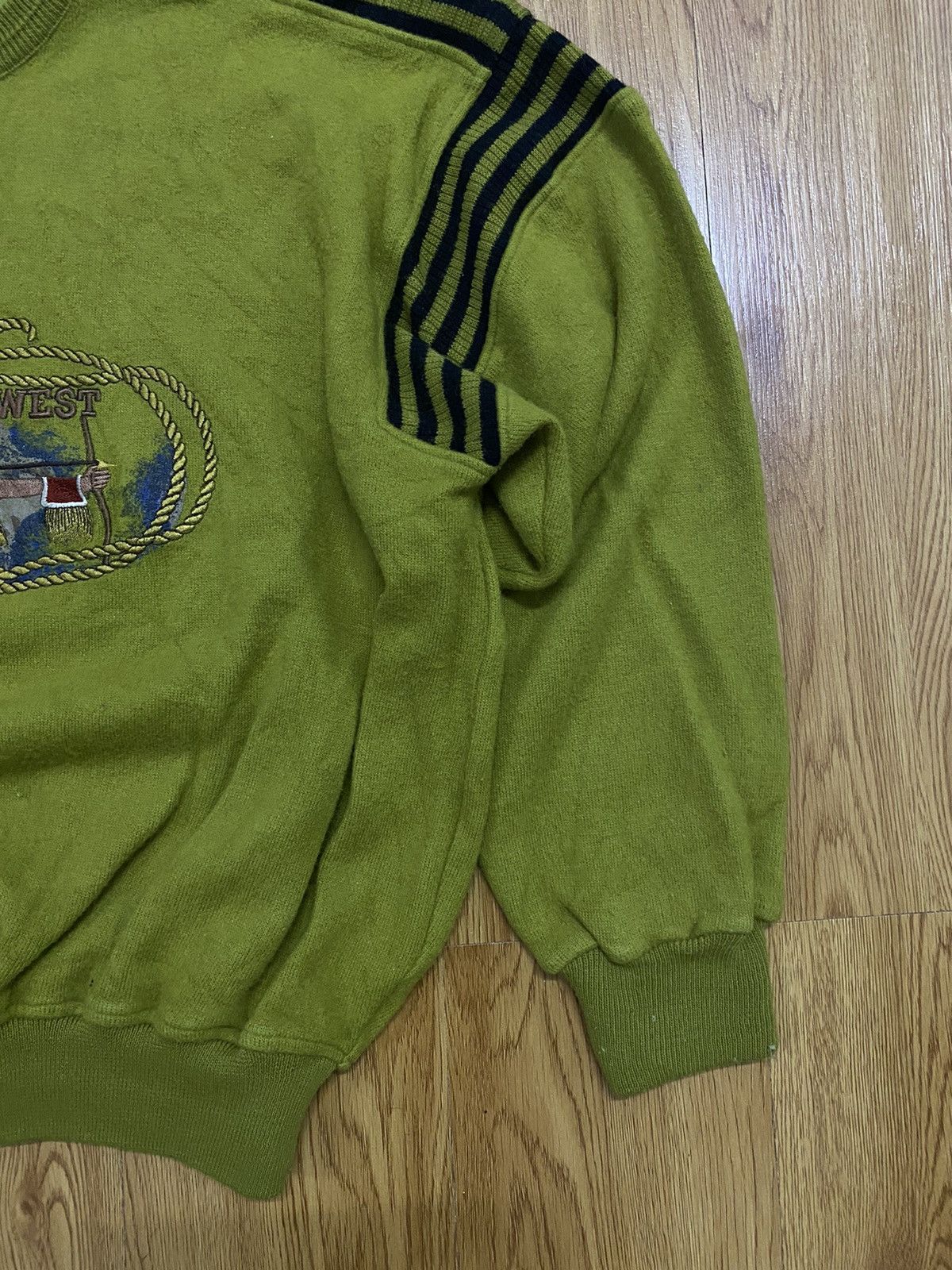 Vintage Cost Brana Italy RedIndian Embroidered wool Sweatshirt Size US M / EU 48-50 / 2 - 2 Thumbnail