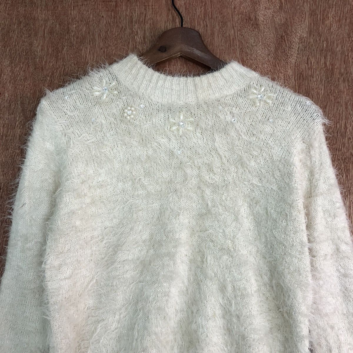 Homespun Knitwear × Japanese Brand DLL INGNI White Mohair Shag Shaggy Knitwear #c390 Size S / US 4 / IT 40 - 2 Thumbnail
