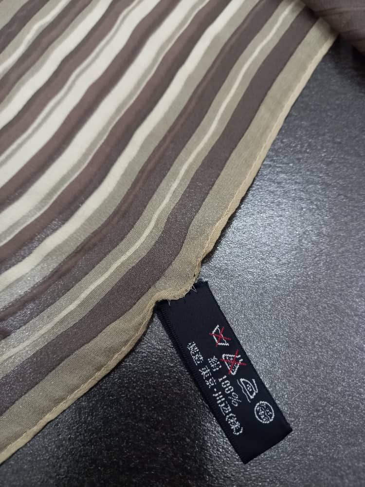 Other YSL Yves Saint Laurent Scarf Size ONE SIZE - 9 Thumbnail