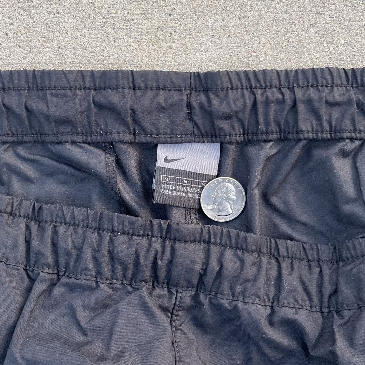 Nike Vintage Nike Track Pants Size US 34 / EU 50 - 6 Thumbnail