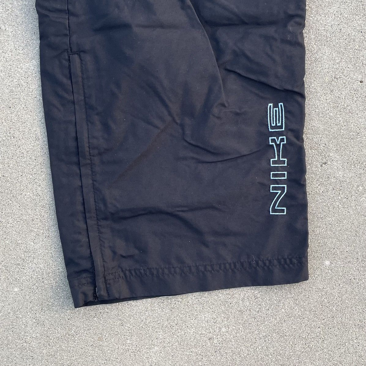 Nike Vintage Nike Track Pants Size US 34 / EU 50 - 5 Thumbnail