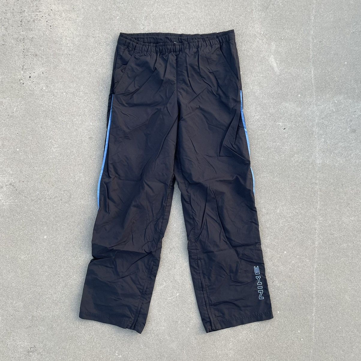 Nike Vintage Nike Track Pants Size US 34 / EU 50 - 1 Thumbnail