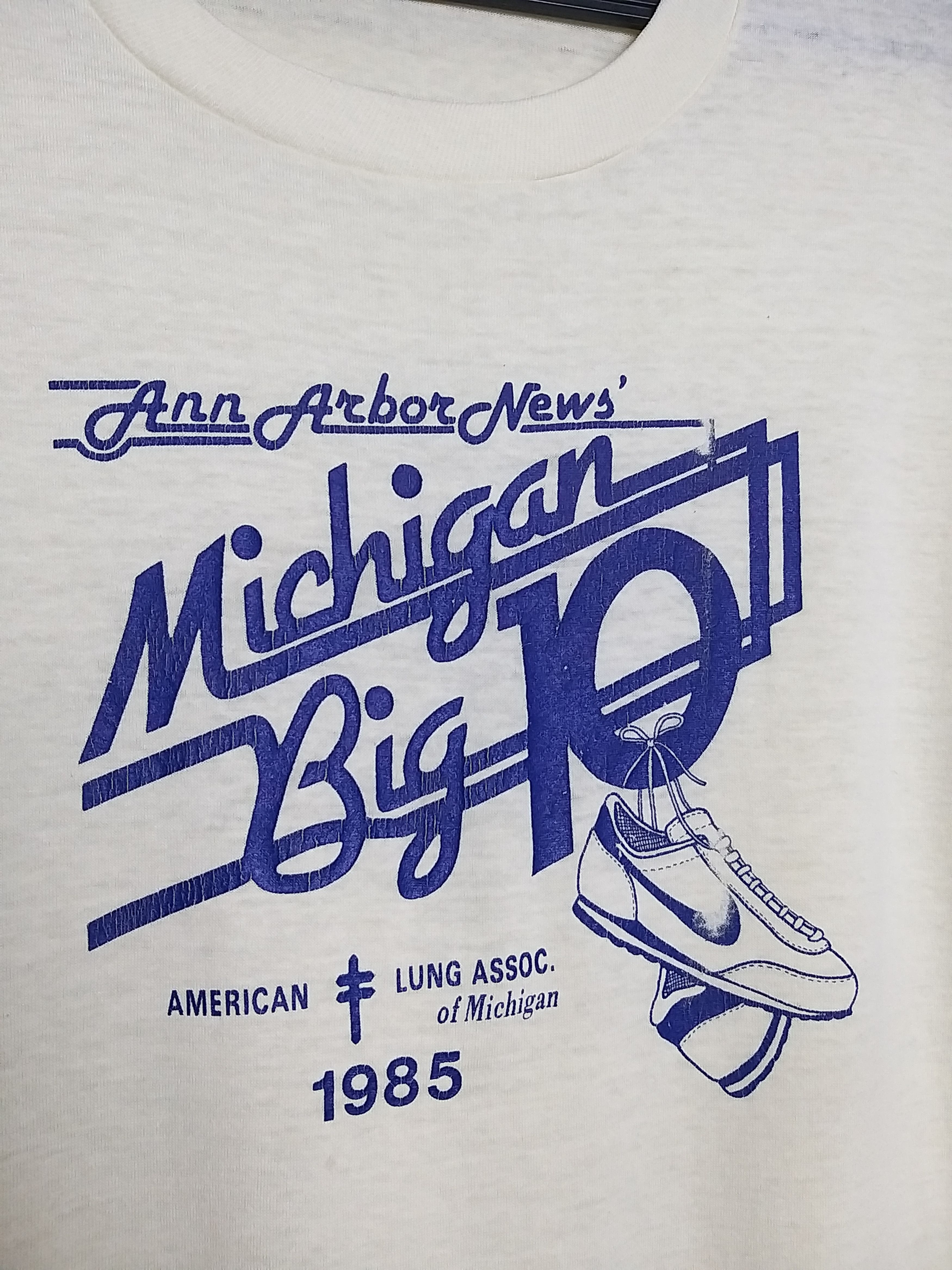 Vintage RARE🔥🔥VTG 80'S MICHIGAN BIG 10 RUN NIKE SHOES L/S SHIRT Size US L / EU 52-54 / 3 - 2 Thumbnail