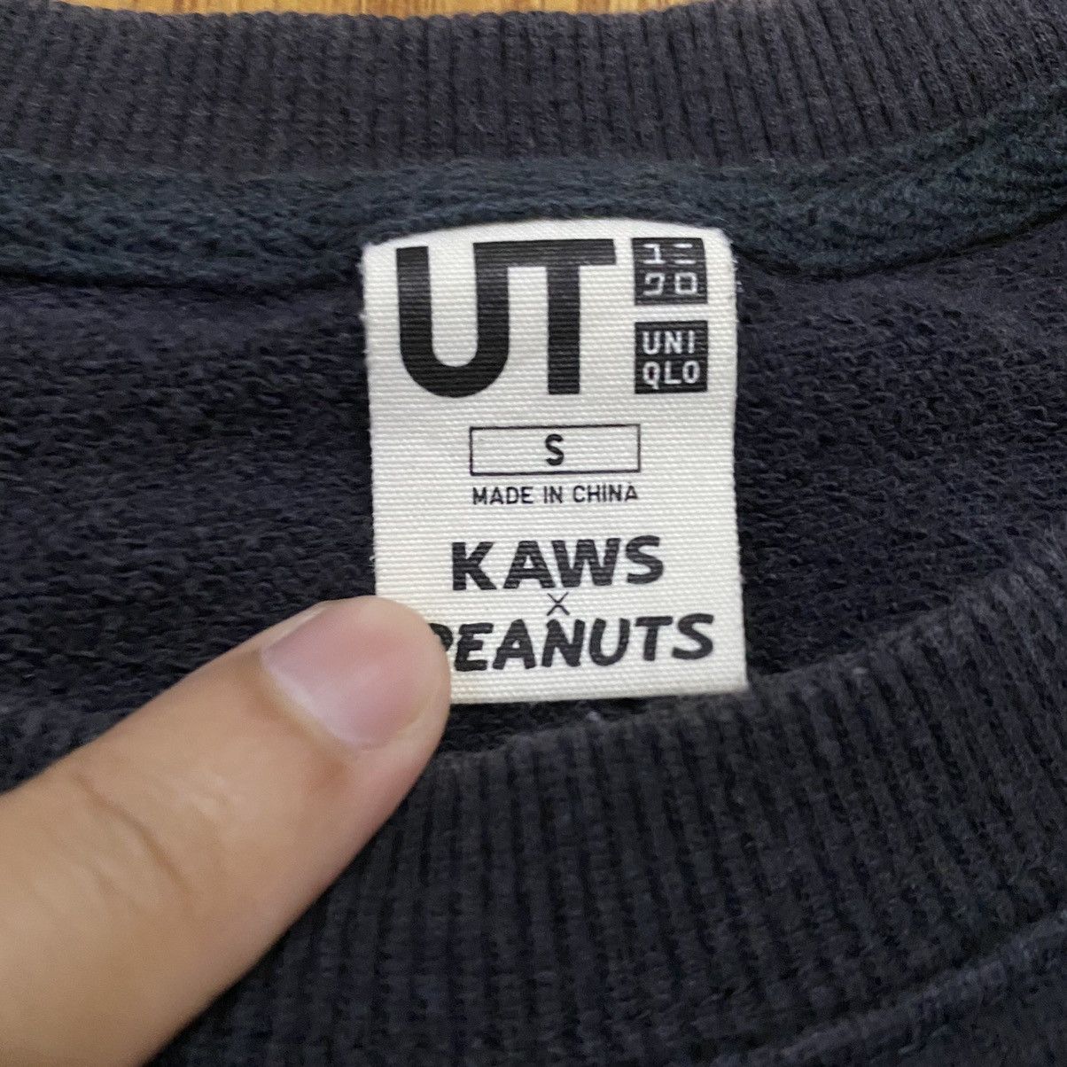 Kaws × Peanuts Uniqlo Kaws X Peanut Big Logo Sweatshirt Size US S / EU 44-46 / 1 - 6 Thumbnail