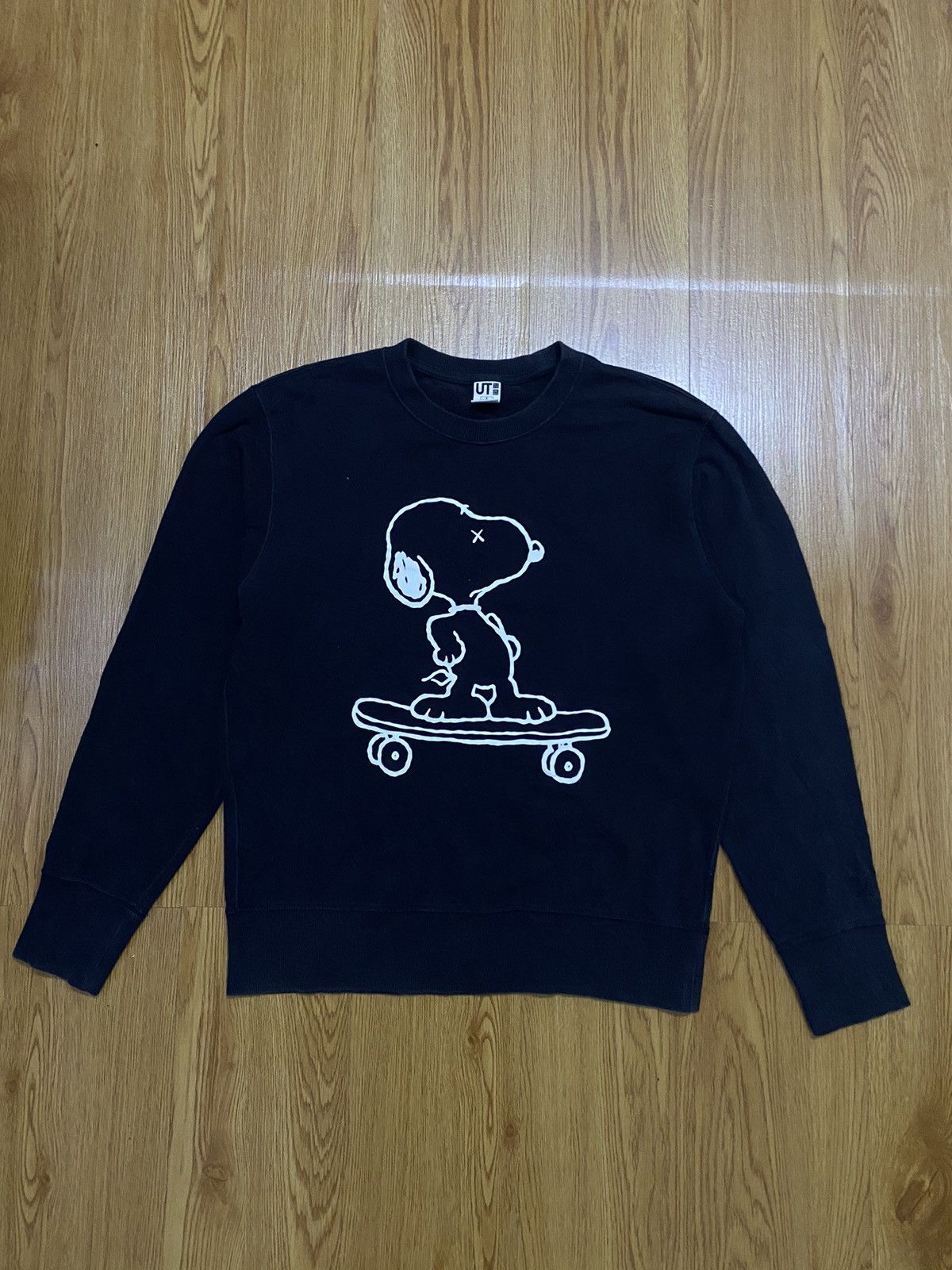 Kaws × Peanuts Uniqlo Kaws X Peanut Big Logo Sweatshirt Size US S / EU 44-46 / 1 - 1 Thumbnail