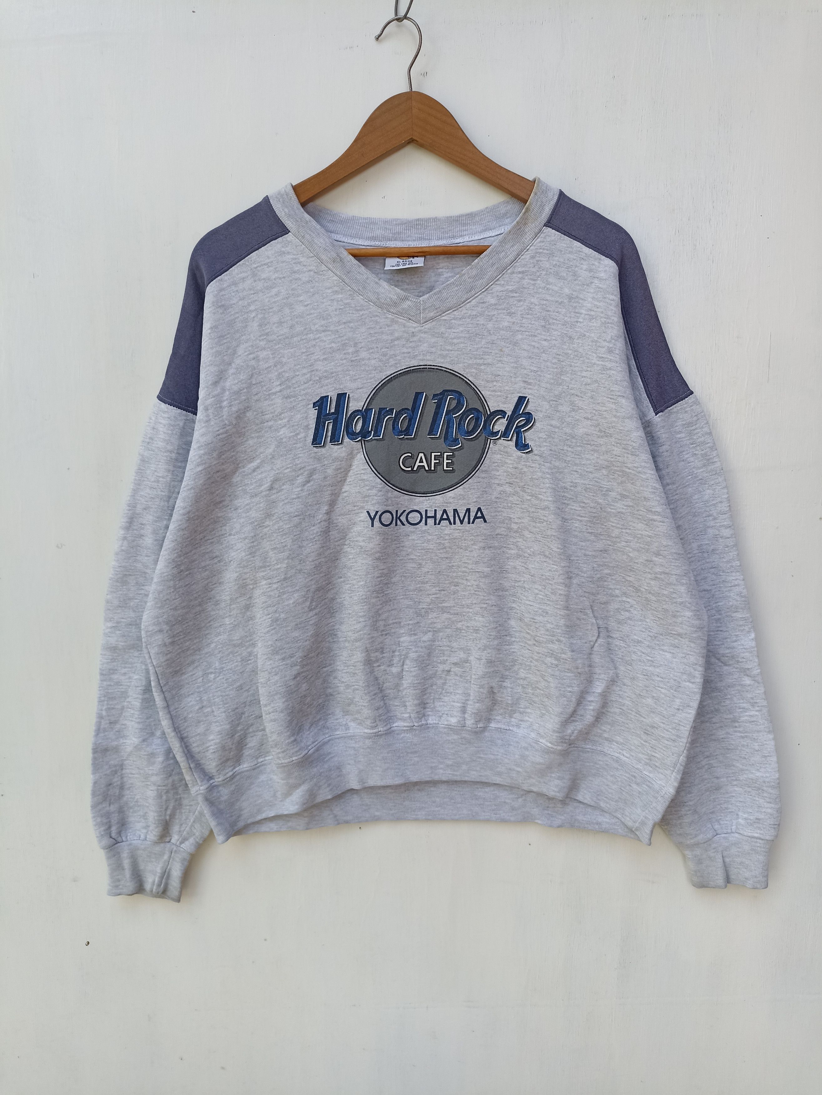 Hard Rock Cafe Vintage 90s Vintage Hard Rock Cafe Yokohama sweatshirt Size US XL / EU 56 / 4 - 1 Thumbnail