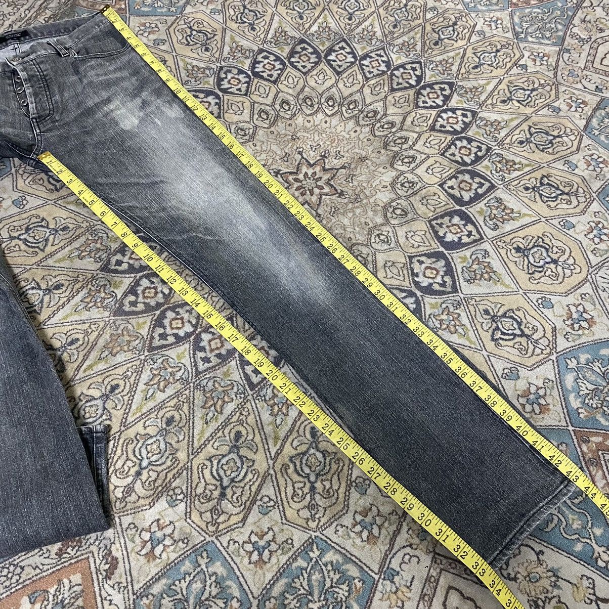 Burberry Vintage Burberry Black Label Denim Jeans Light Wash 30x33 Size US 30 / EU 46 - 17 Thumbnail