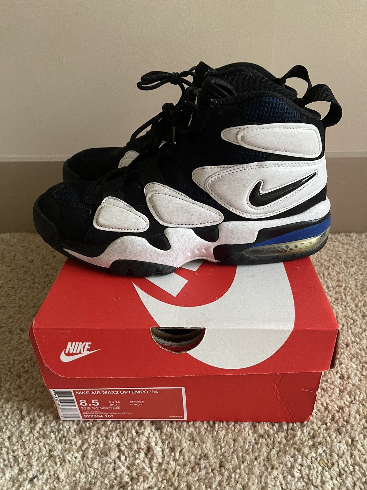 Size 8.5 - Nike Air Max 2 Uptempo 94 OG Duke Flash Look At The Nike Air Max 2 Uptempo 94 OG Duke - YouTube main image 2