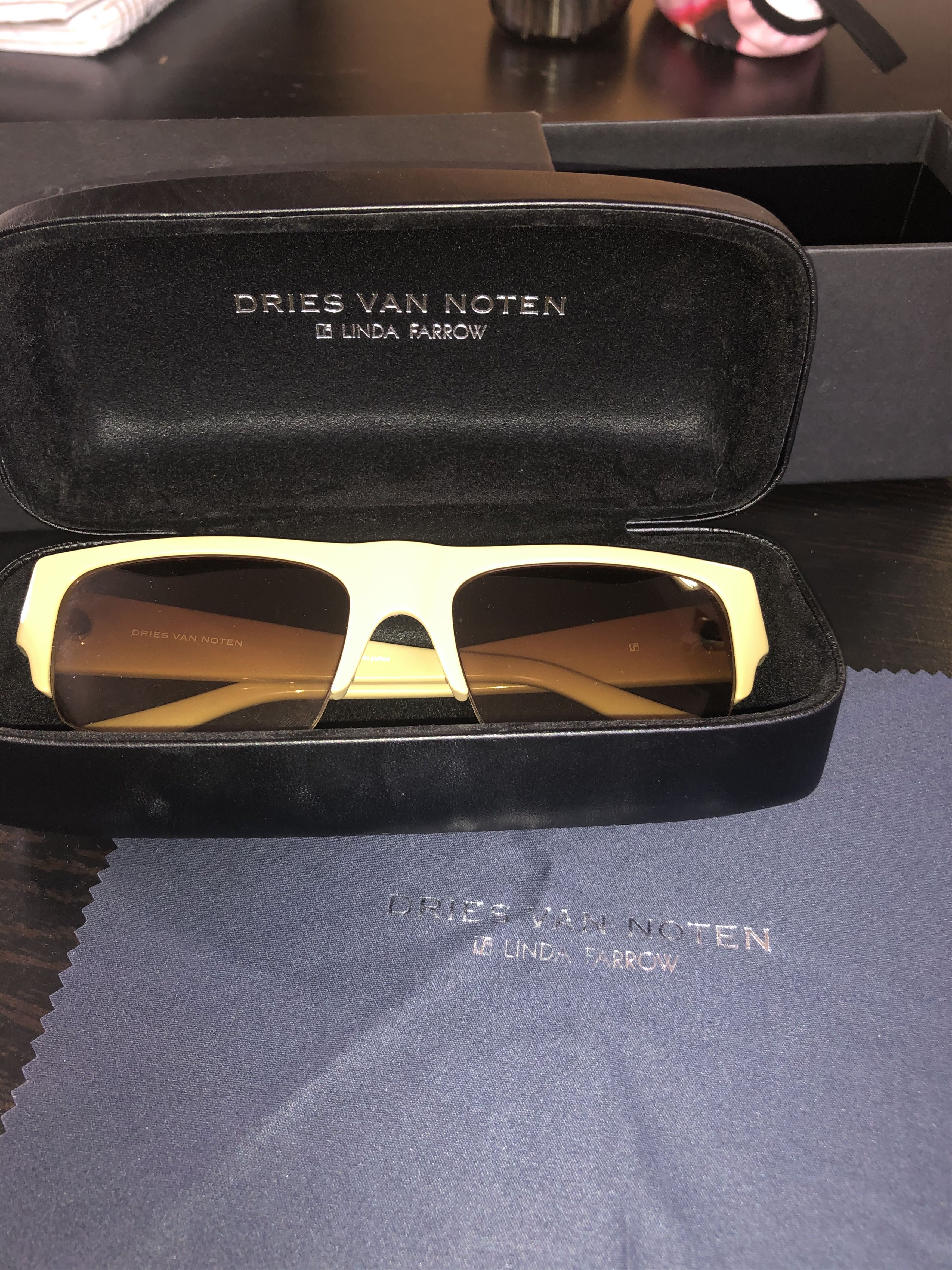 Dries Van Noten × Linda Farrow Dries Van Noten x Linda Farrow 190 C3 Sunglasses Size ONE SIZE - 1 Thumbnail