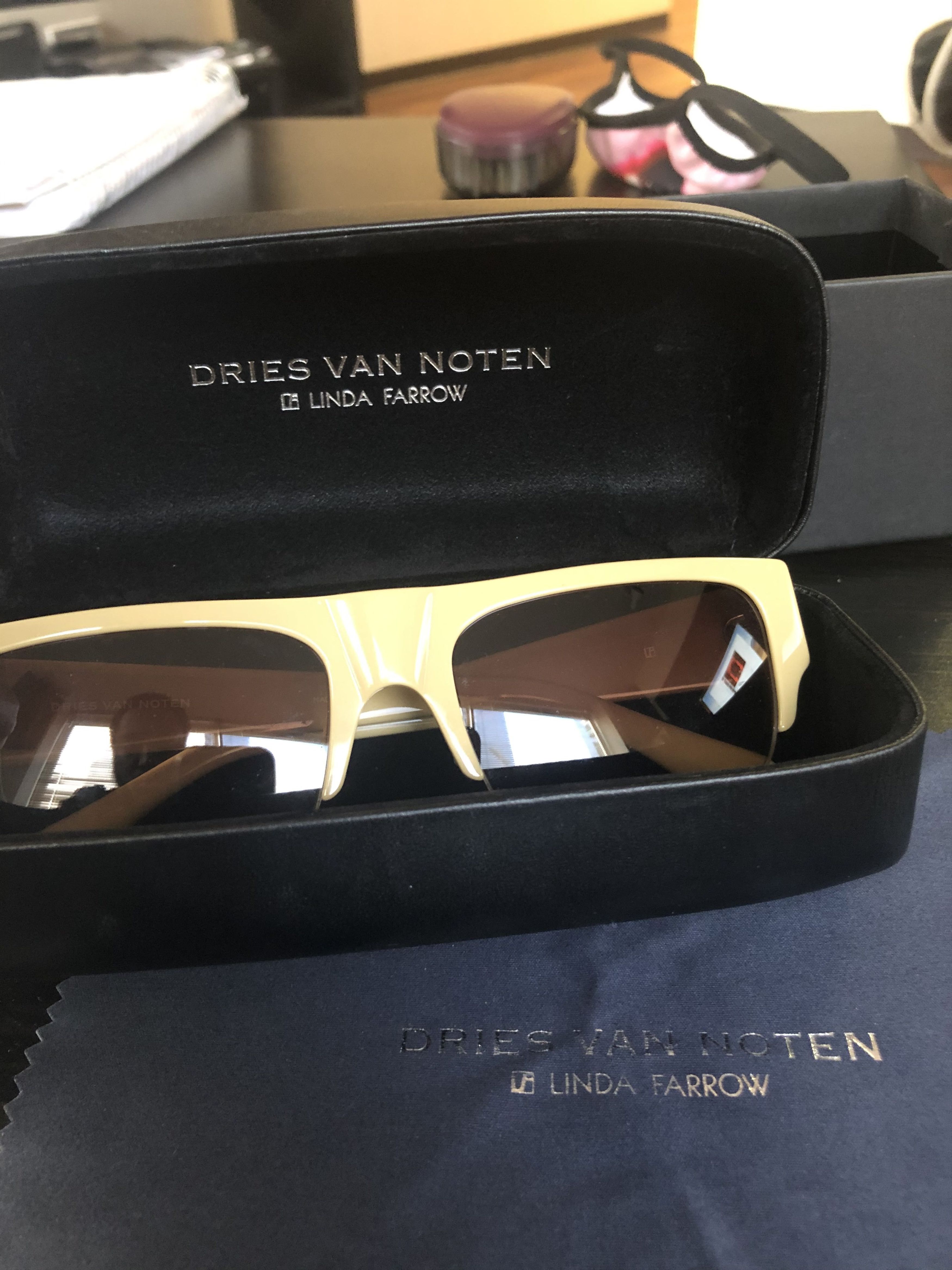 Dries Van Noten × Linda Farrow Dries Van Noten x Linda Farrow 190 C3 Sunglasses Size ONE SIZE - 4 Thumbnail