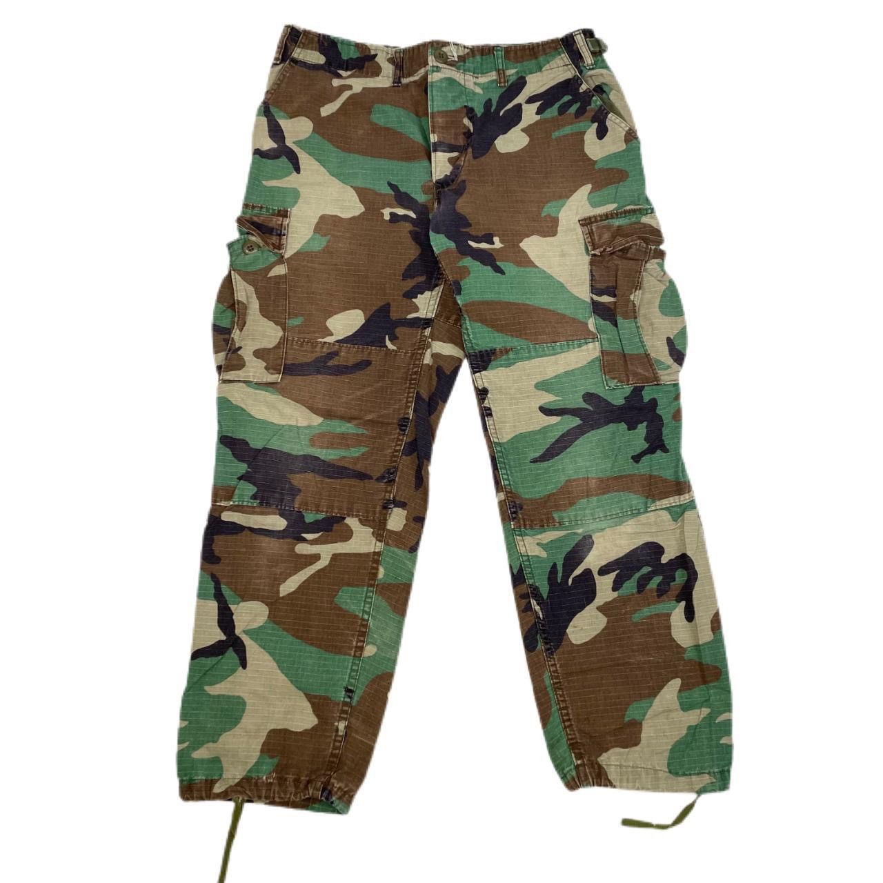 Vintage Vintage double knee baggy camo cargo pants Size US 33 - 1 Thumbnail