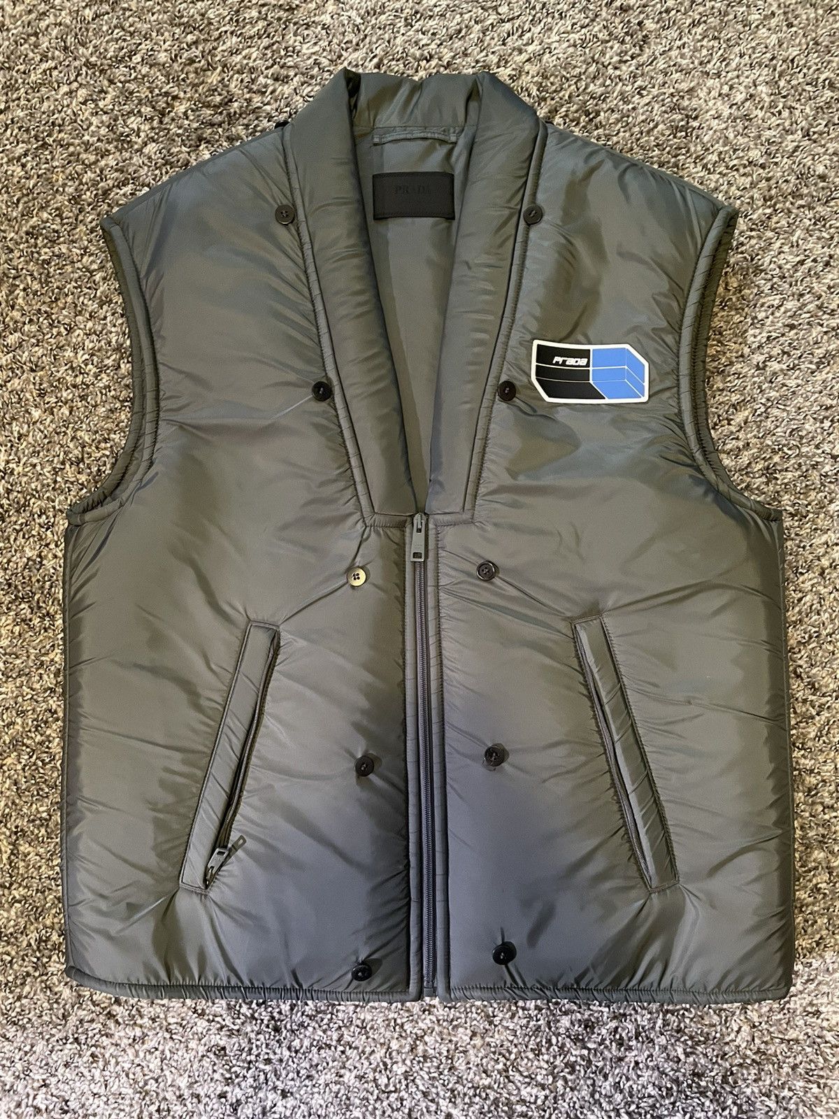 Prada Rare Prada padded nylon rubber patch vest / gilet Size US S / EU 44-46 / 1 - 1 Thumbnail
