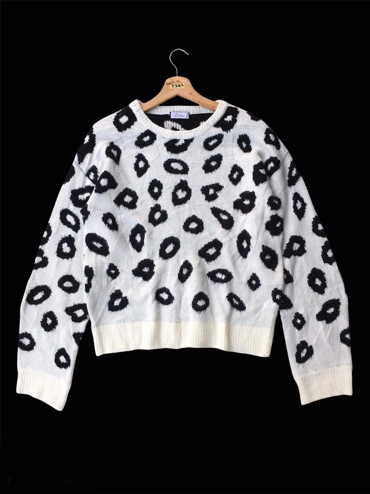 Designer 📌Japanese LATINA Leopard Design Pullover Knitting Pattern Size US M / EU 48-50 / 2 - 2 Thumbnail
