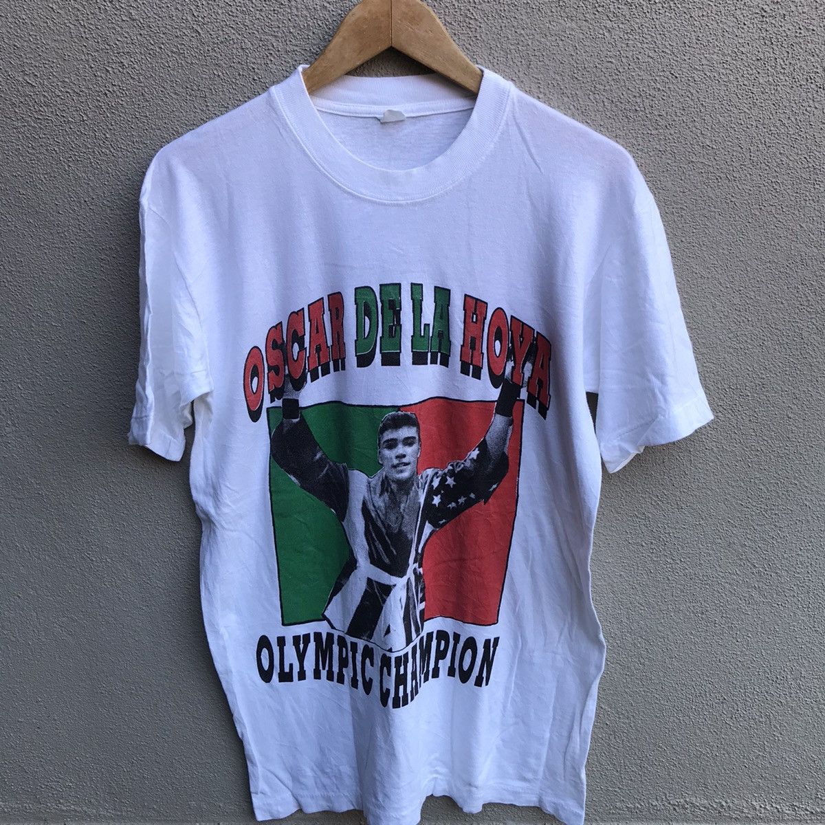 Vintage Vintage 90s OSCAR DE LA HOYA legend boxing tee olympic Size US L / EU 52-54 / 3 - 2 Thumbnail